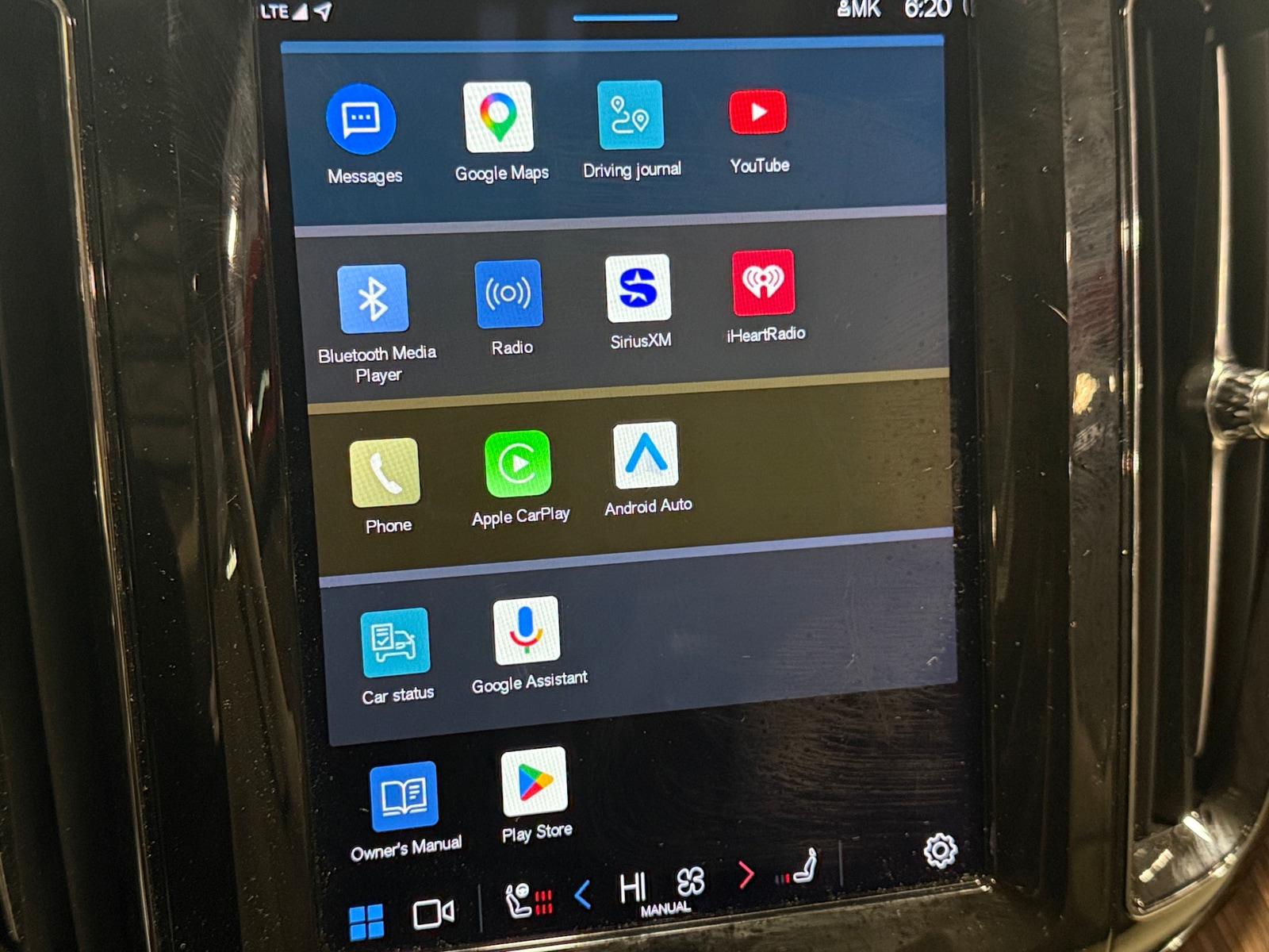 Thumbnail: 2022 Volvo XC60 - 4