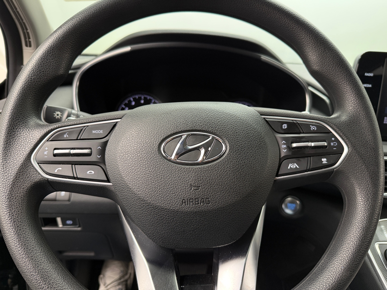 Thumbnail: 2022 Hyundai Santa Fe - 5