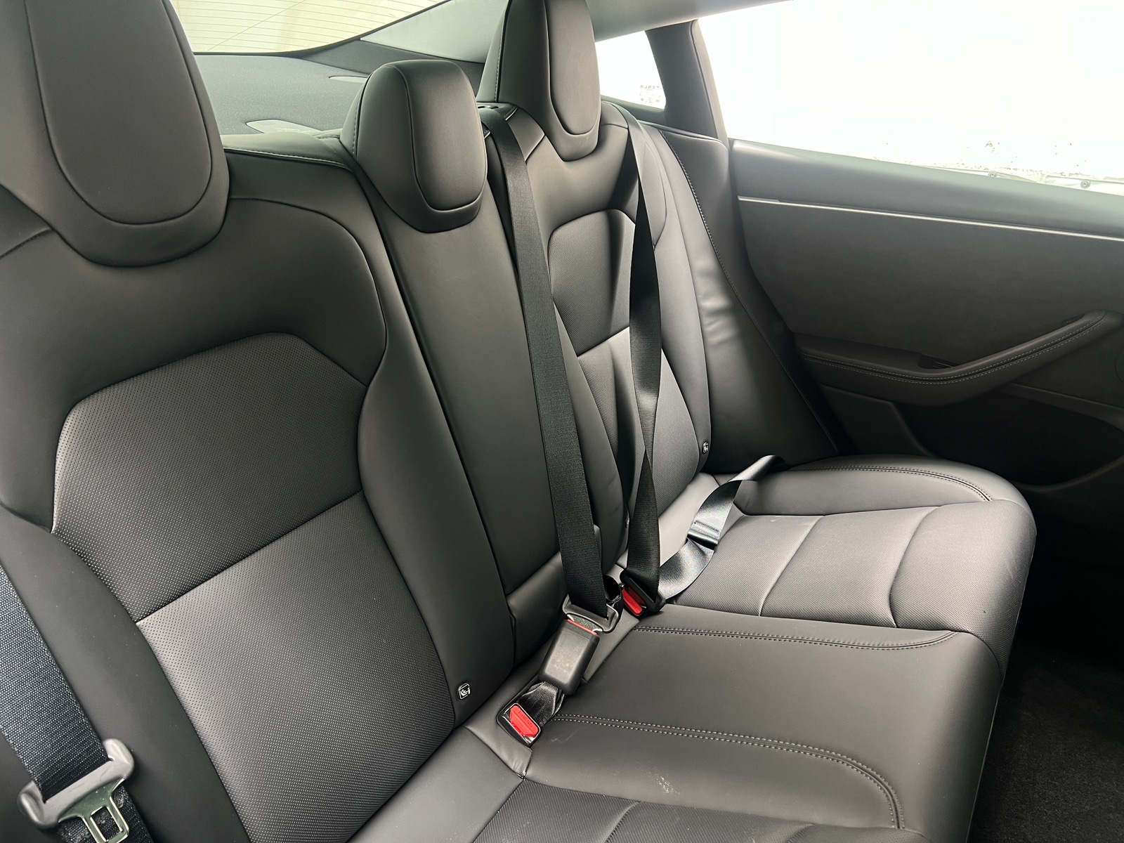 Thumbnail: 2025 Tesla Model 3 - 5