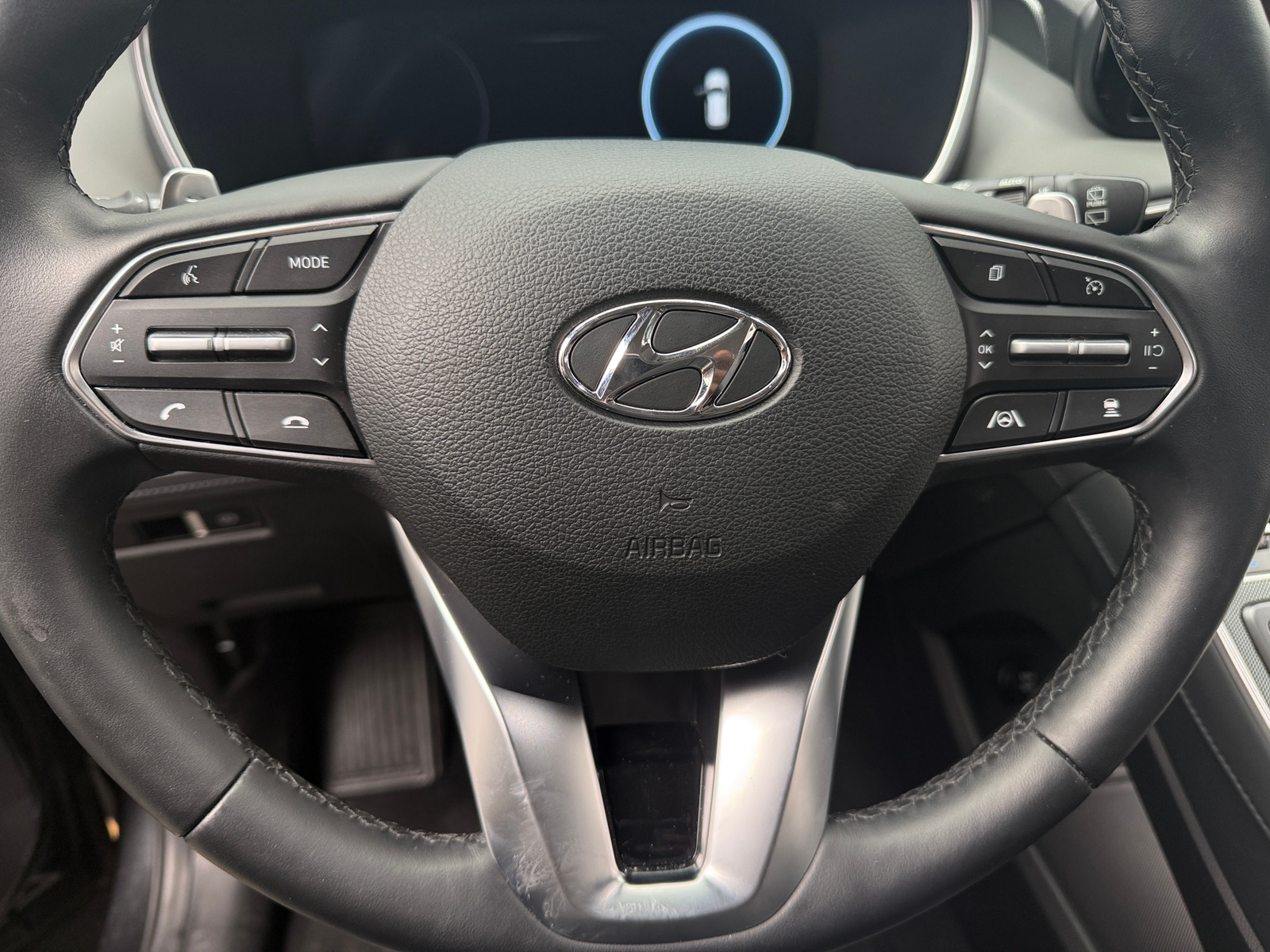 Thumbnail: 2023 Hyundai Santa Fe - 4