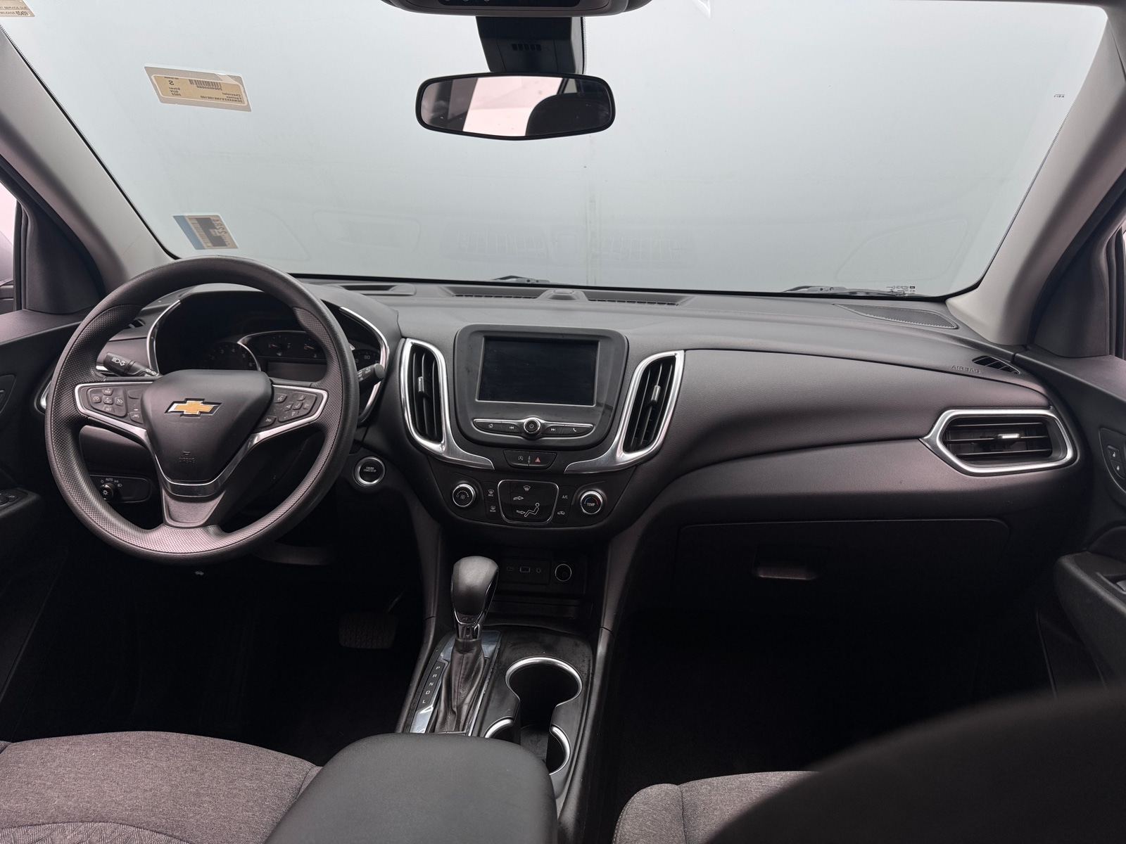 Thumbnail: 2022 Chevrolet Equinox - 3