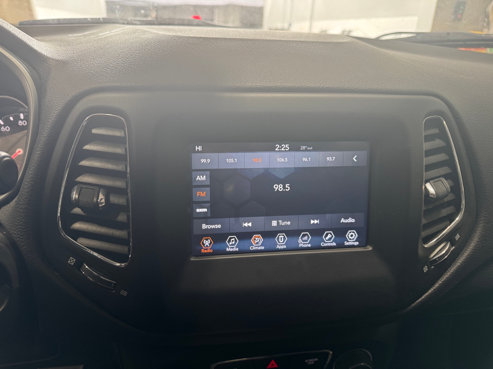 Thumbnail: 2018 Jeep Compass - 4