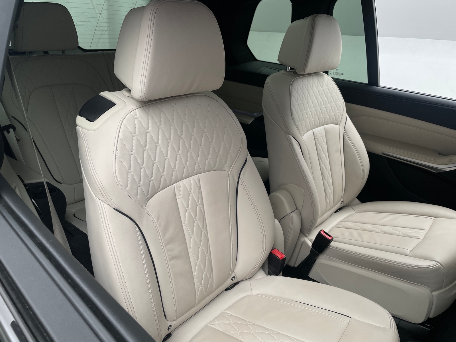 Thumbnail: 2022 BMW X7 - 5