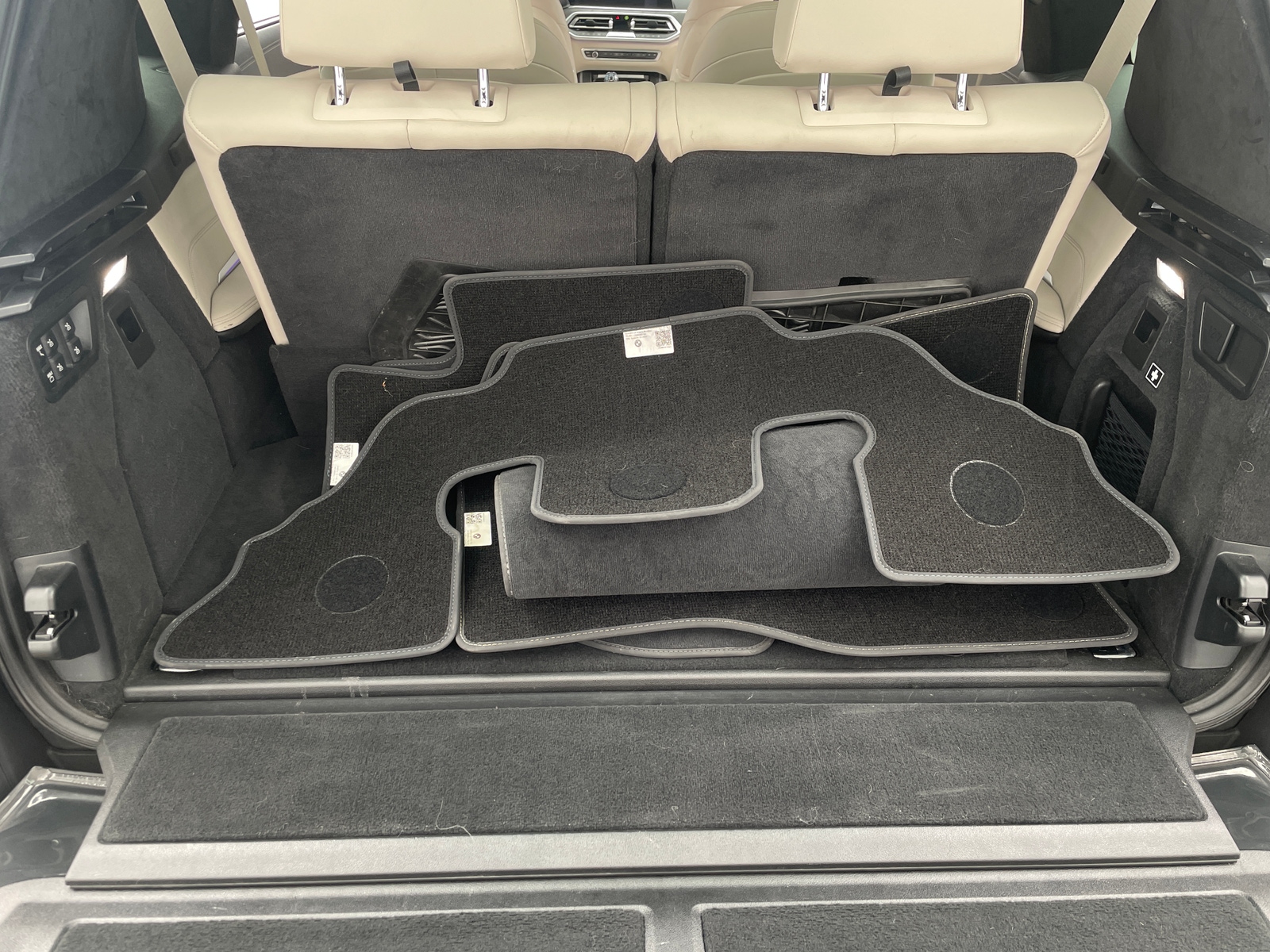 Thumbnail: 2022 BMW X7 - 6