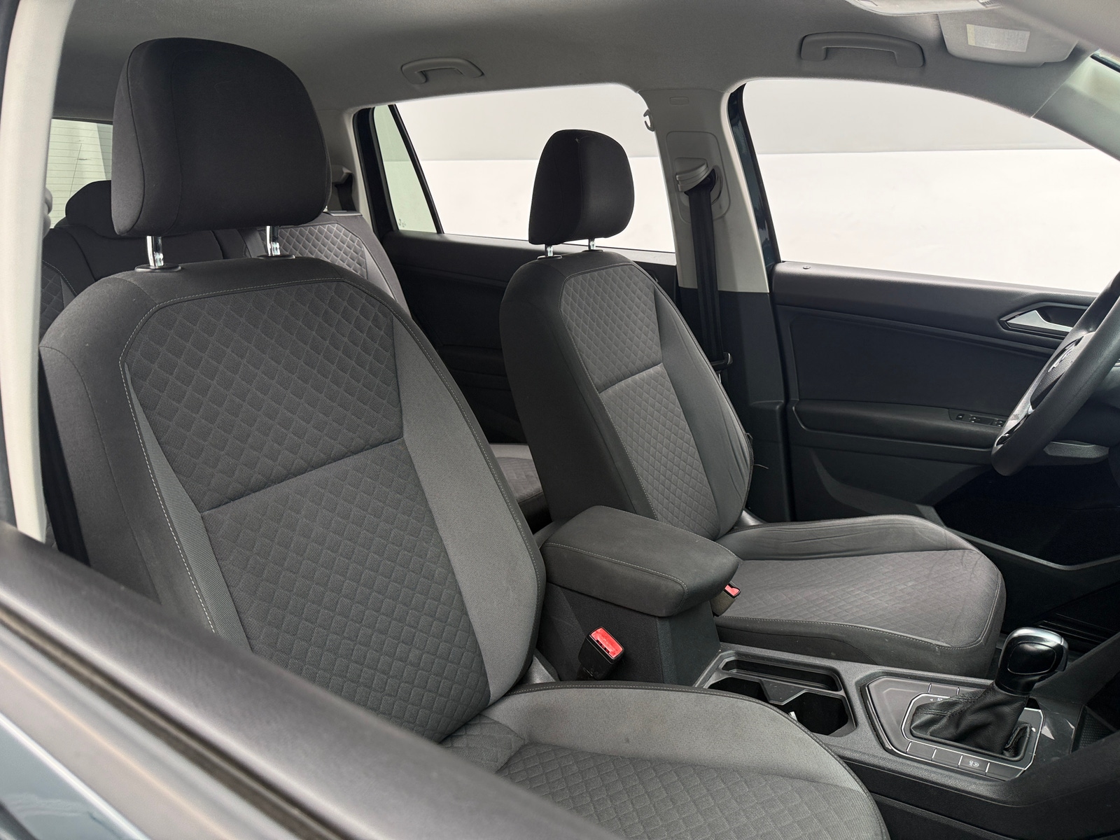 Thumbnail: 2018 Volkswagen Tiguan - 2