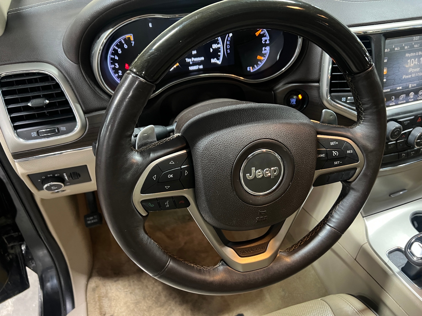 Thumbnail: 2015 Jeep Grand Cherokee - 4