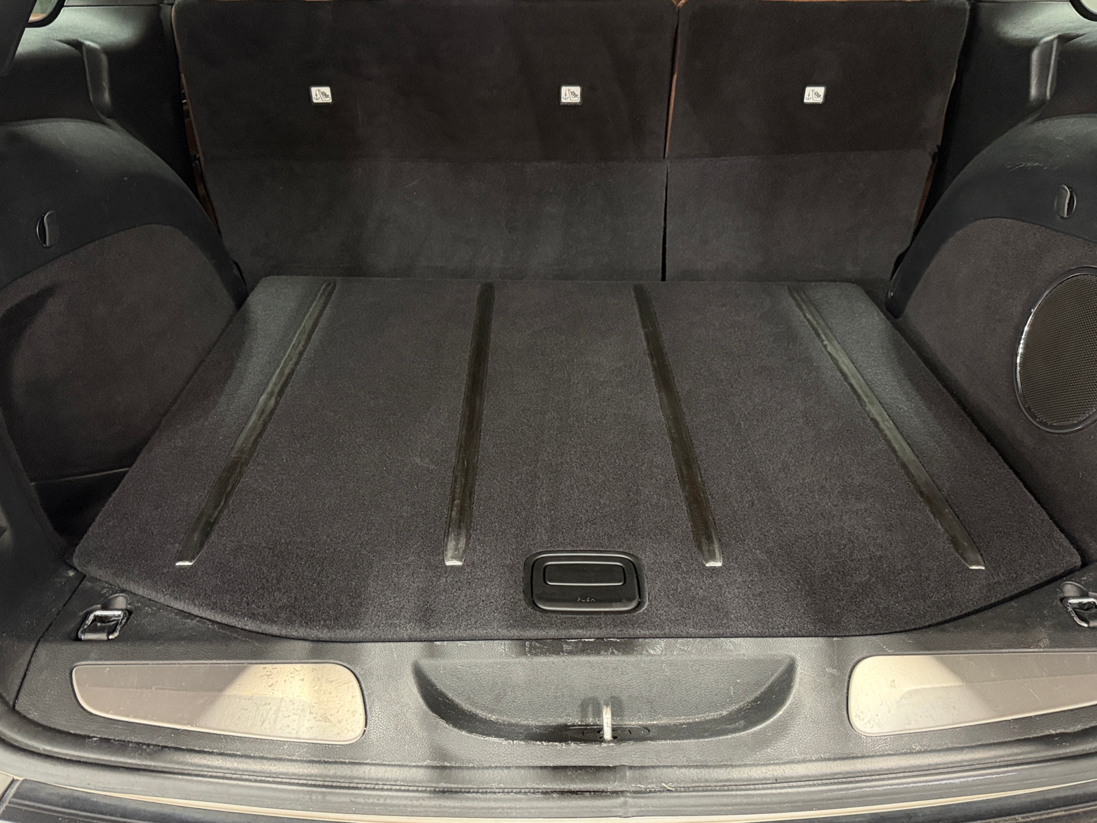 Thumbnail: 2017 Jeep Grand Cherokee - 6