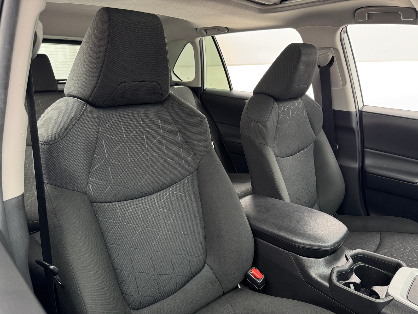 Thumbnail: 2021 Toyota RAV4 - 2