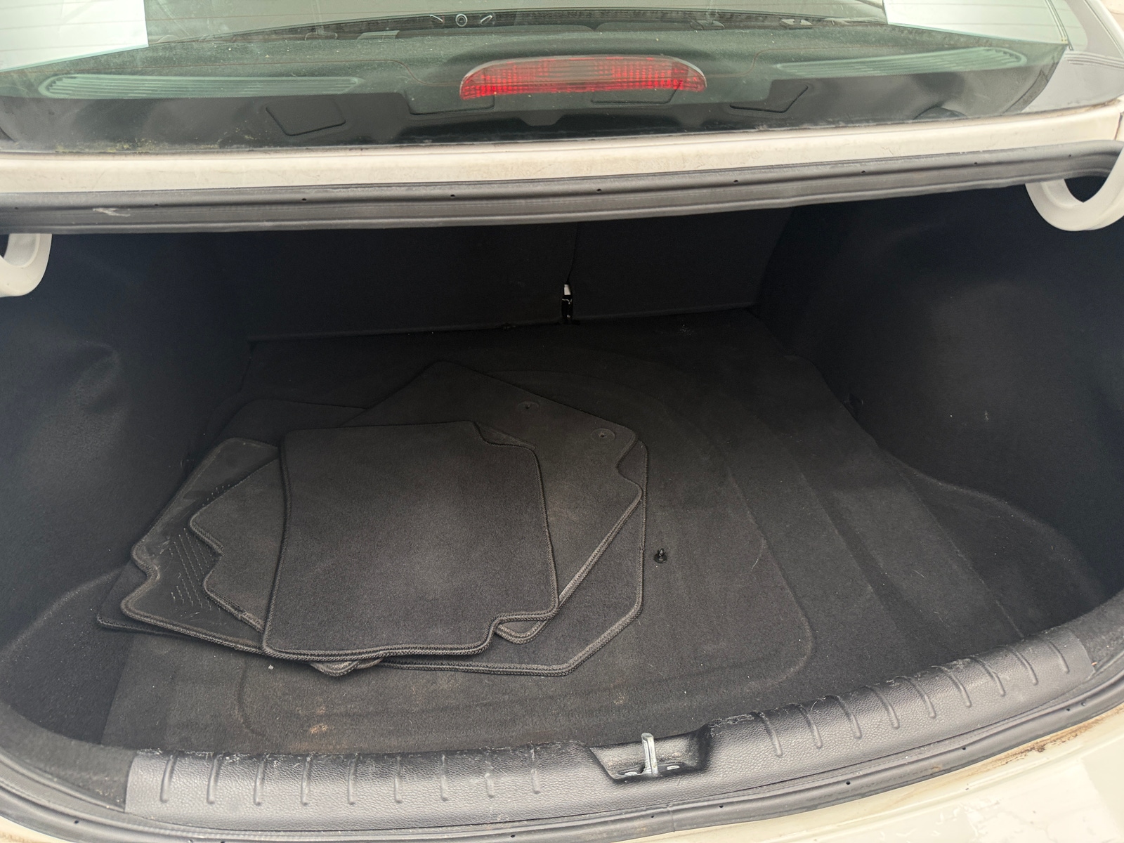 Thumbnail: 2020 Kia Rio - 7