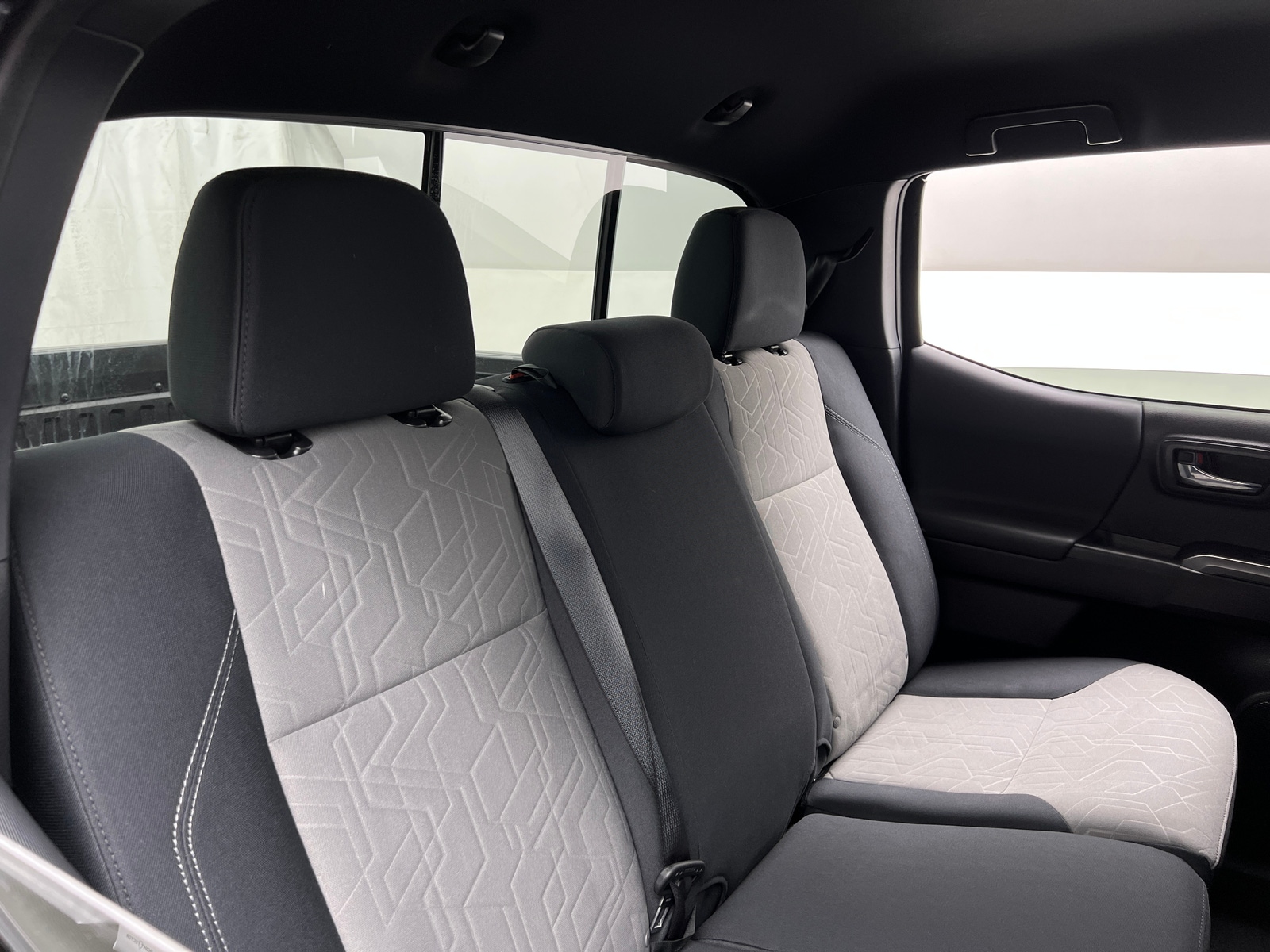 Thumbnail: 2022 Toyota Tacoma - 6