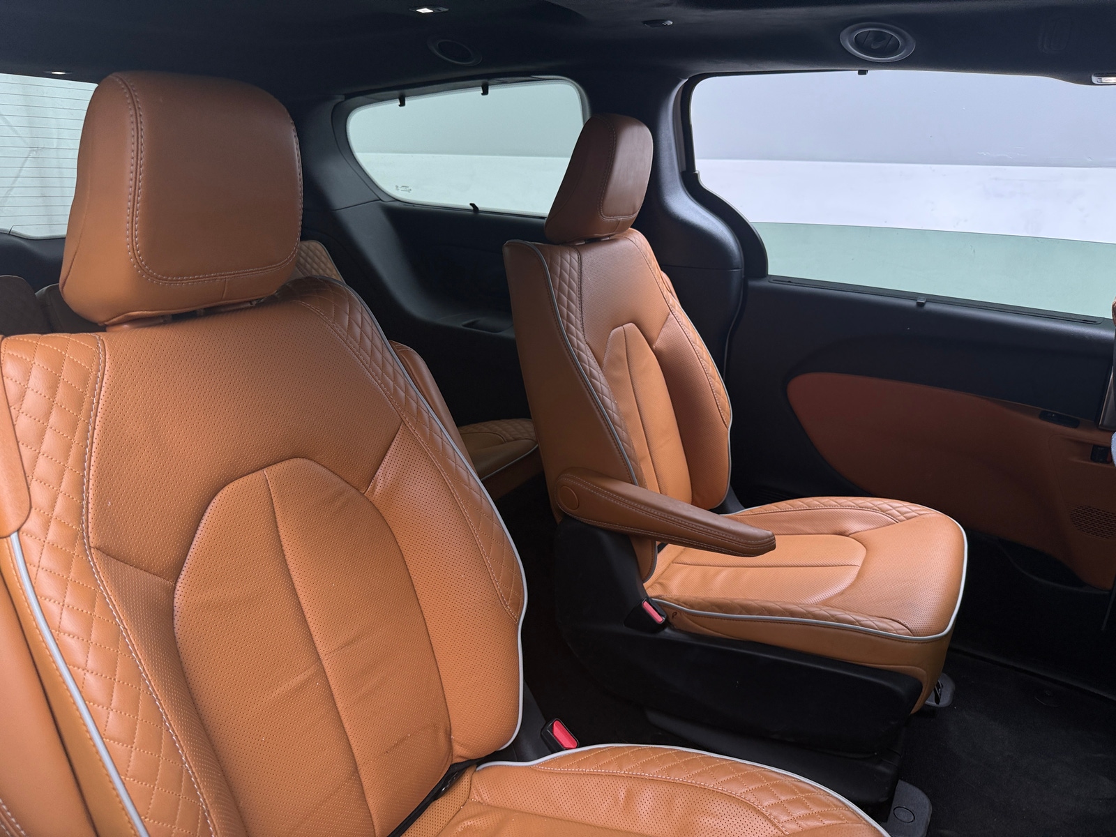 Thumbnail: 2023 Chrysler Pacifica - 5