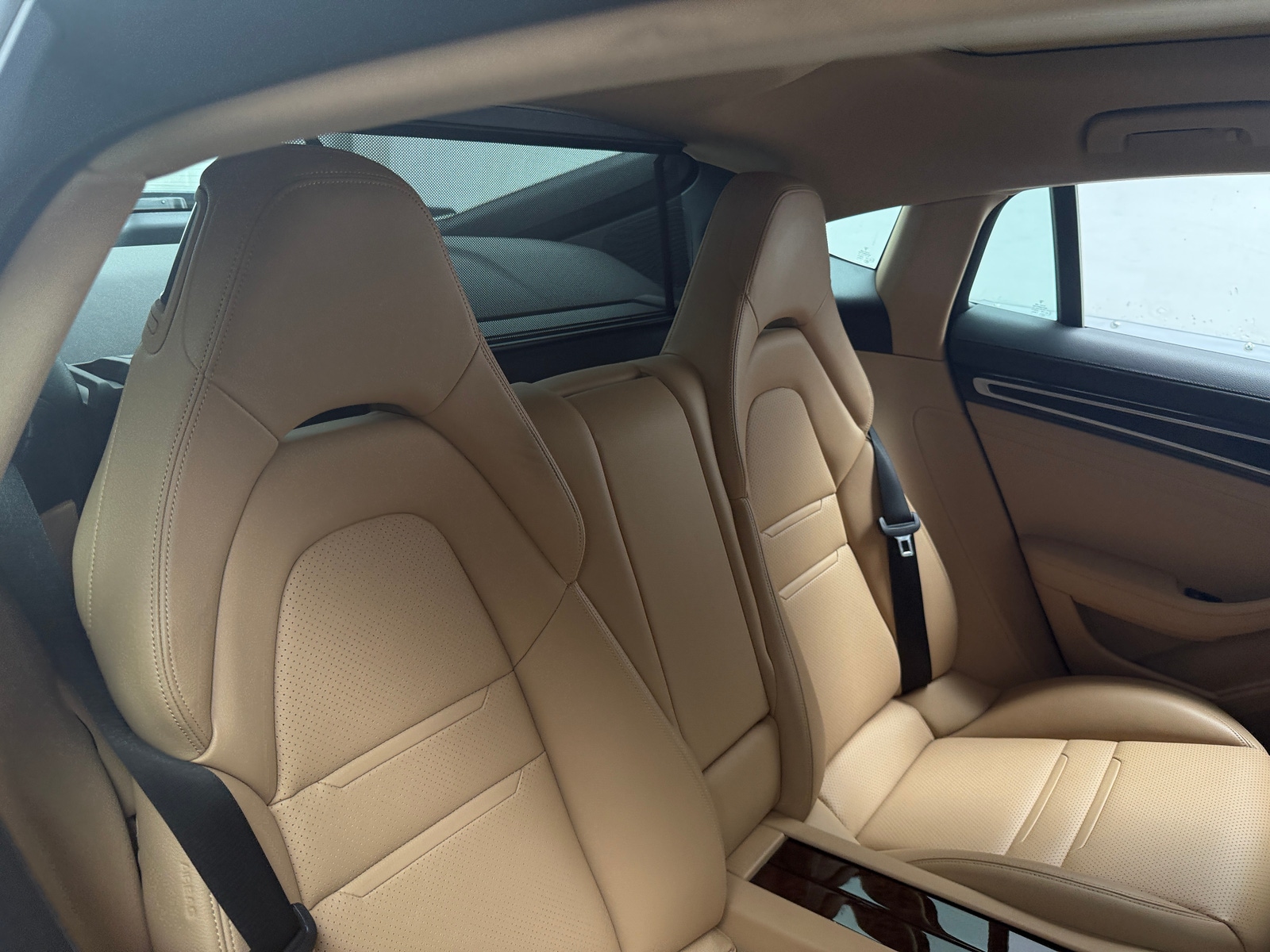 Thumbnail: 2018 Porsche Panamera - 5