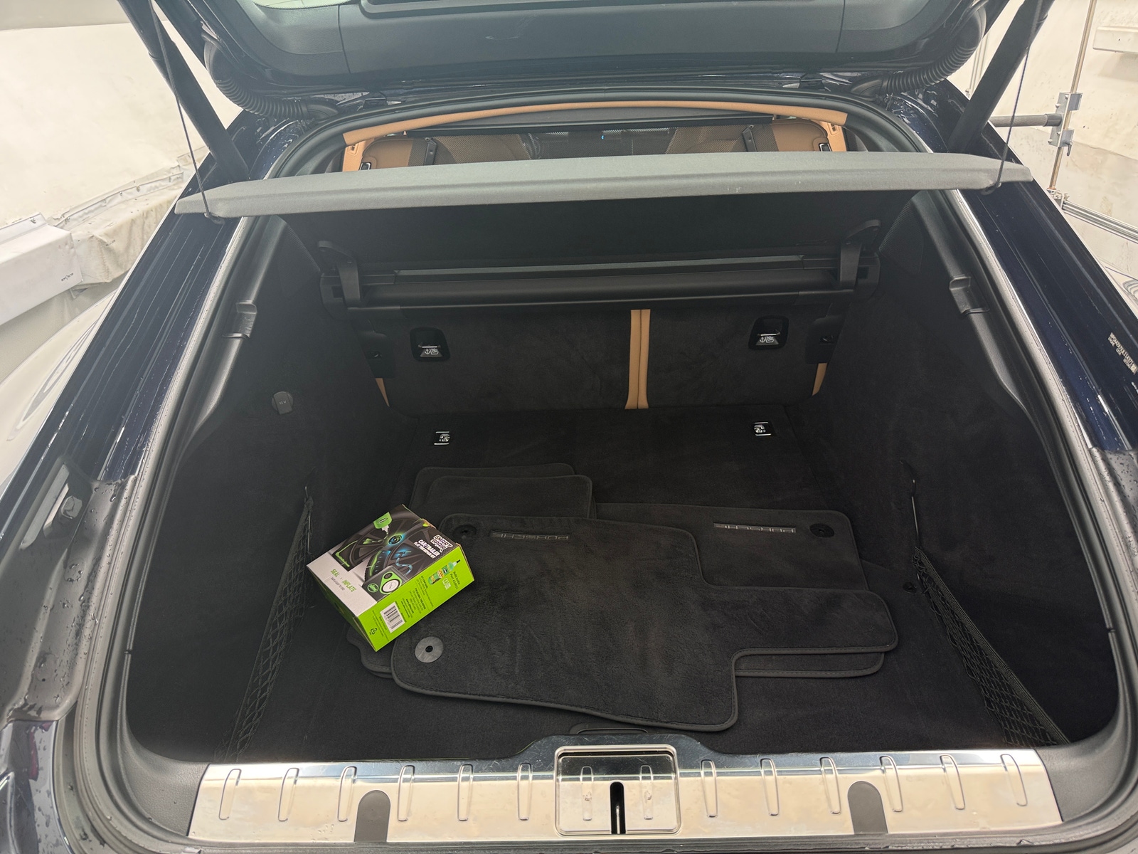 Thumbnail: 2018 Porsche Panamera - 6