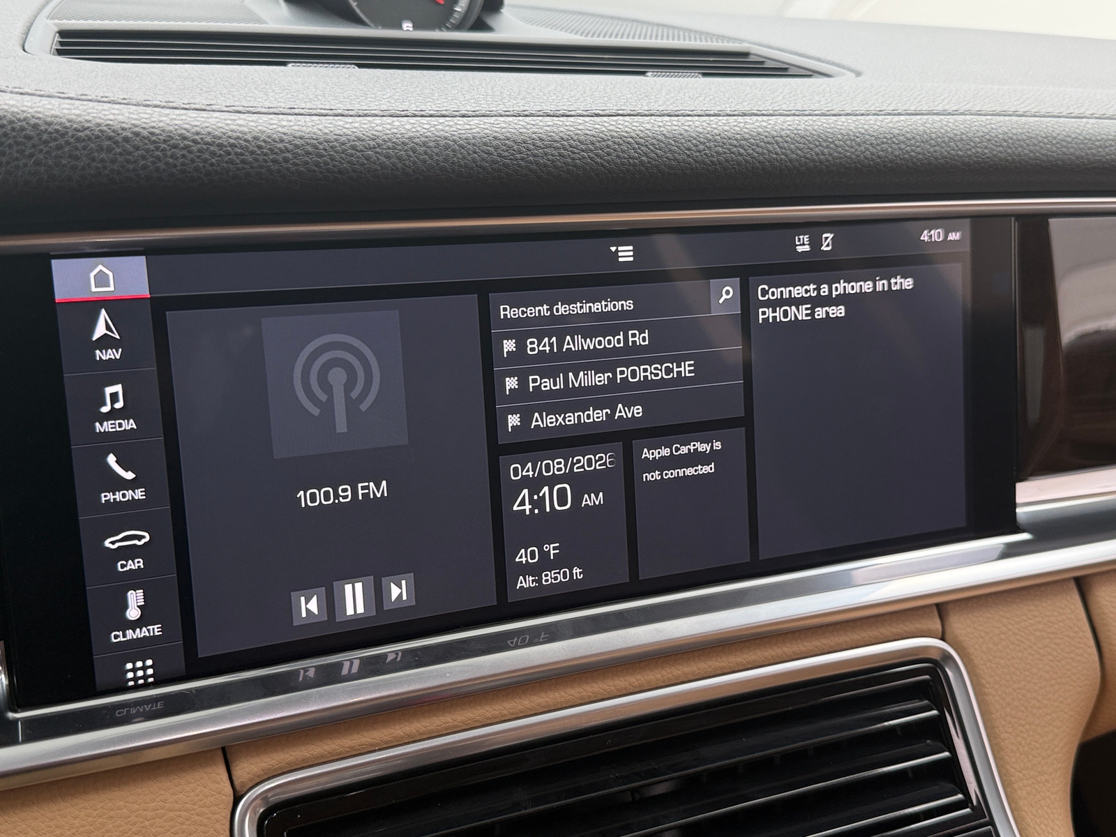 Thumbnail: 2018 Porsche Panamera - 3