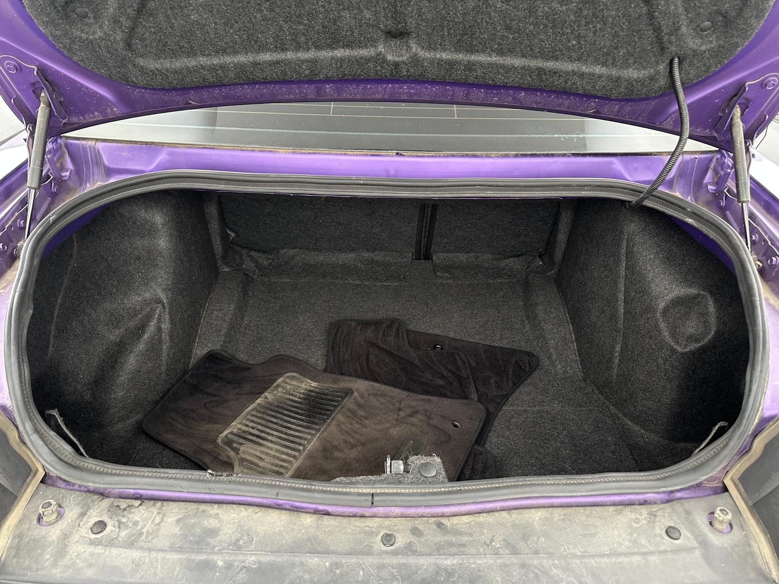 Thumbnail: 2016 Dodge Challenger - 4