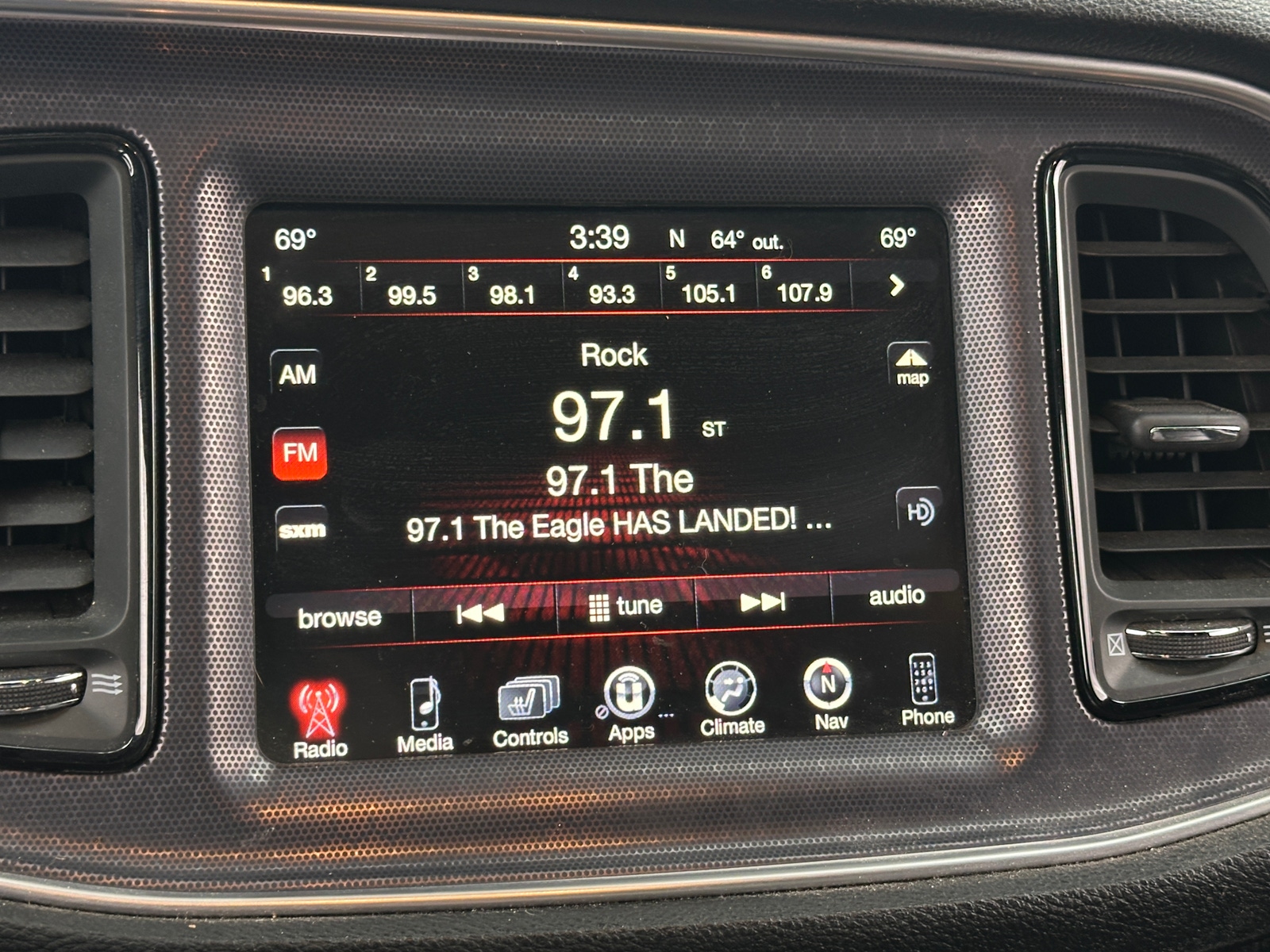 Thumbnail: 2016 Dodge Challenger - 2