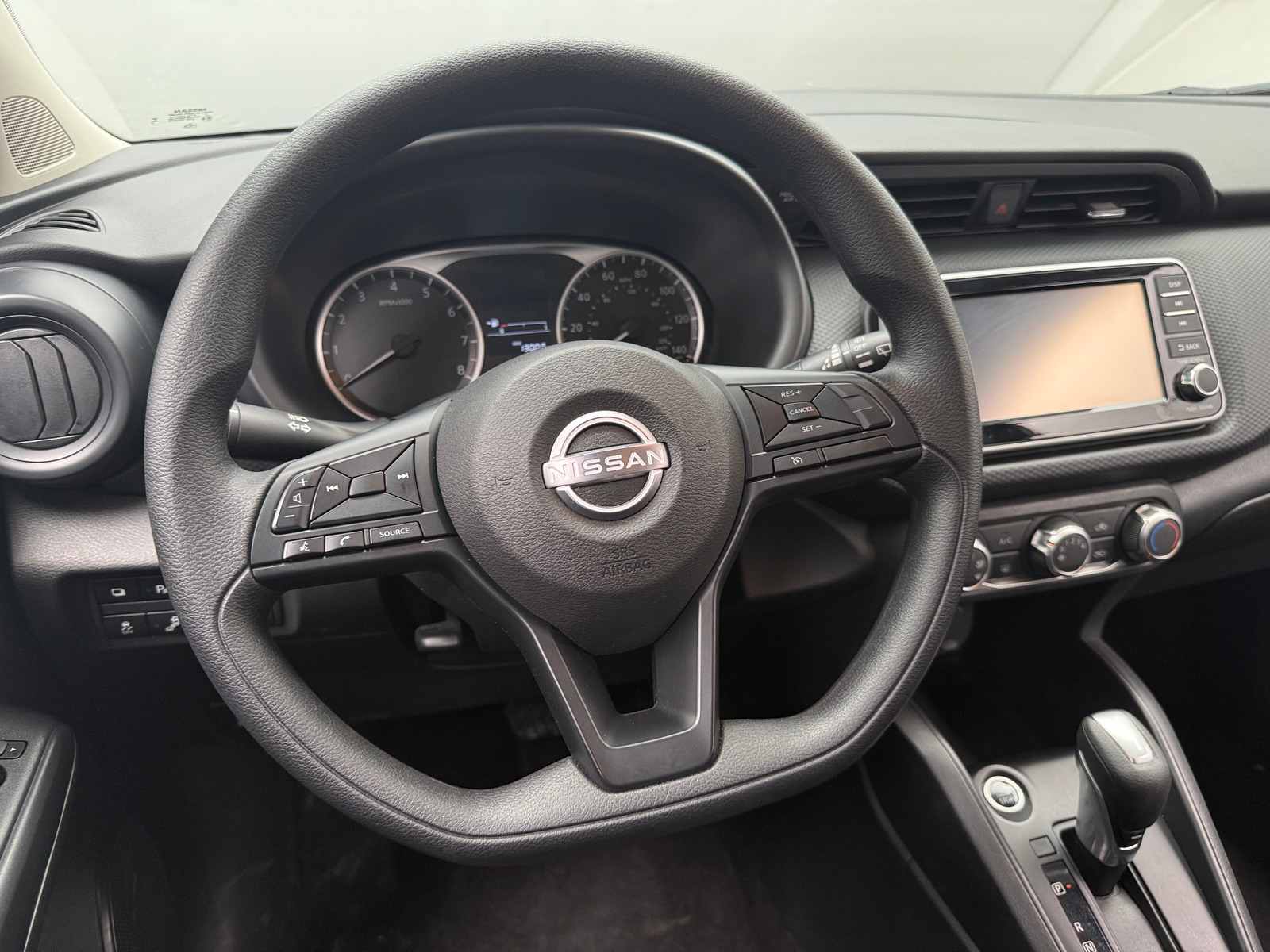 Thumbnail: 2025 Nissan Kicks - 5