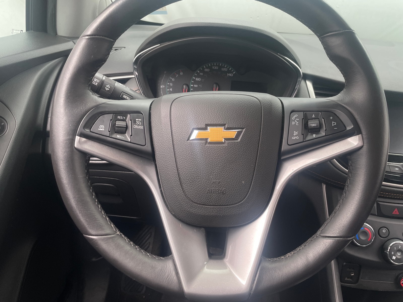 Thumbnail: 2017 Chevrolet Trax - 5