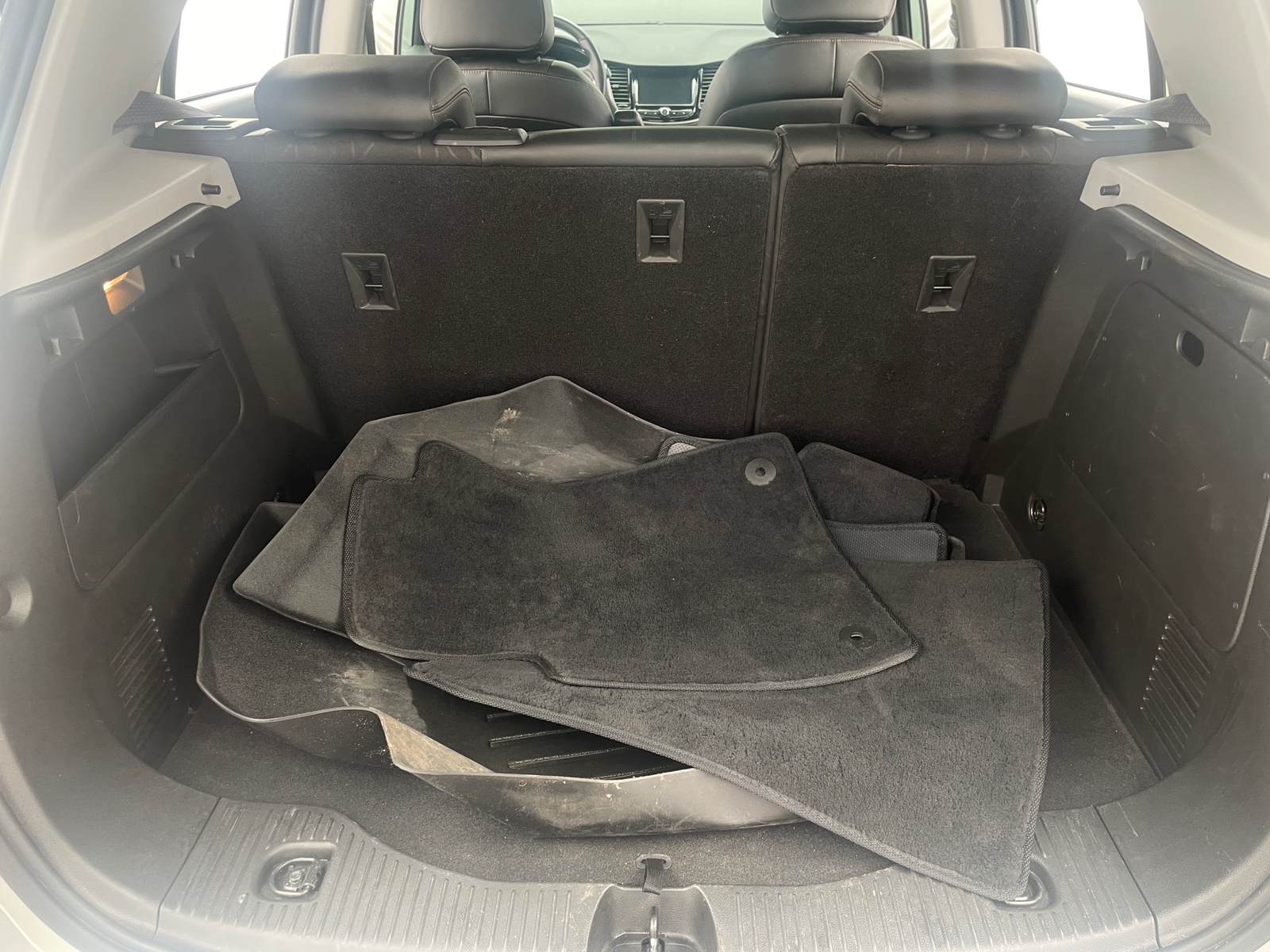 Thumbnail: 2017 Chevrolet Trax - 7