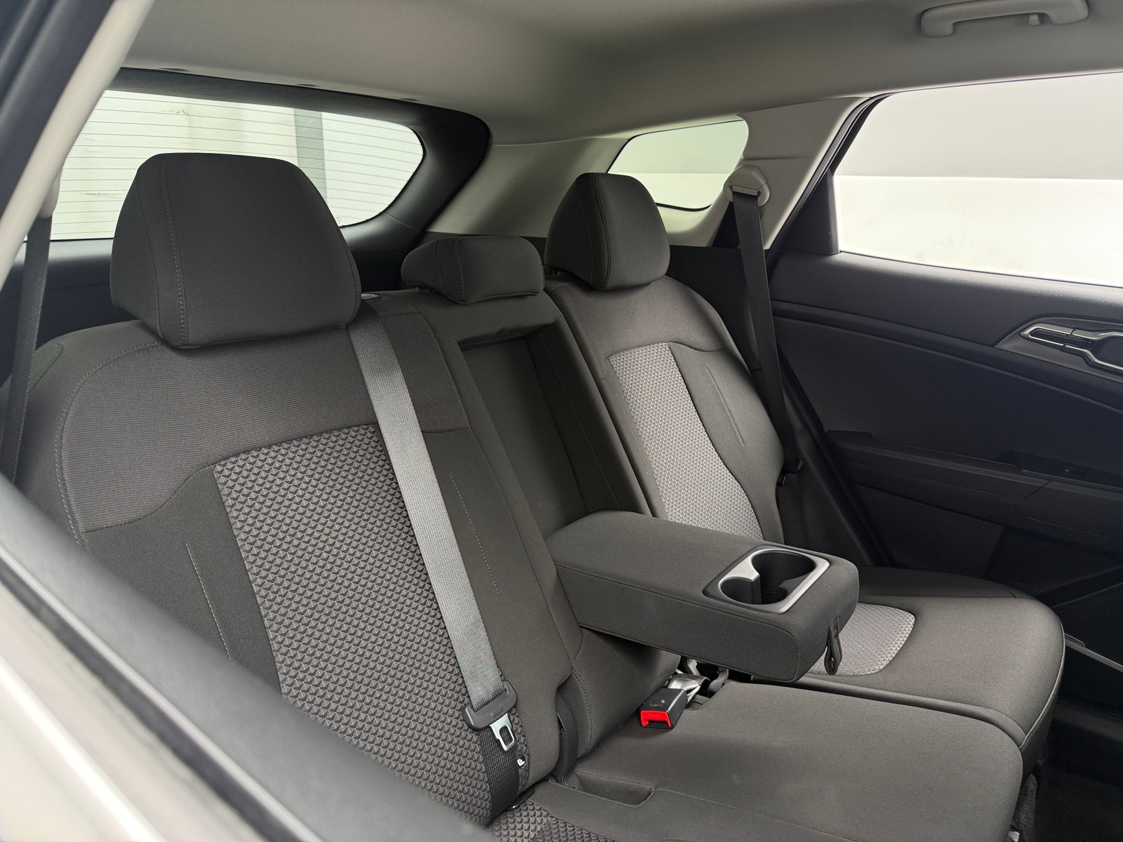 Thumbnail: 2025 Kia Sportage - 6