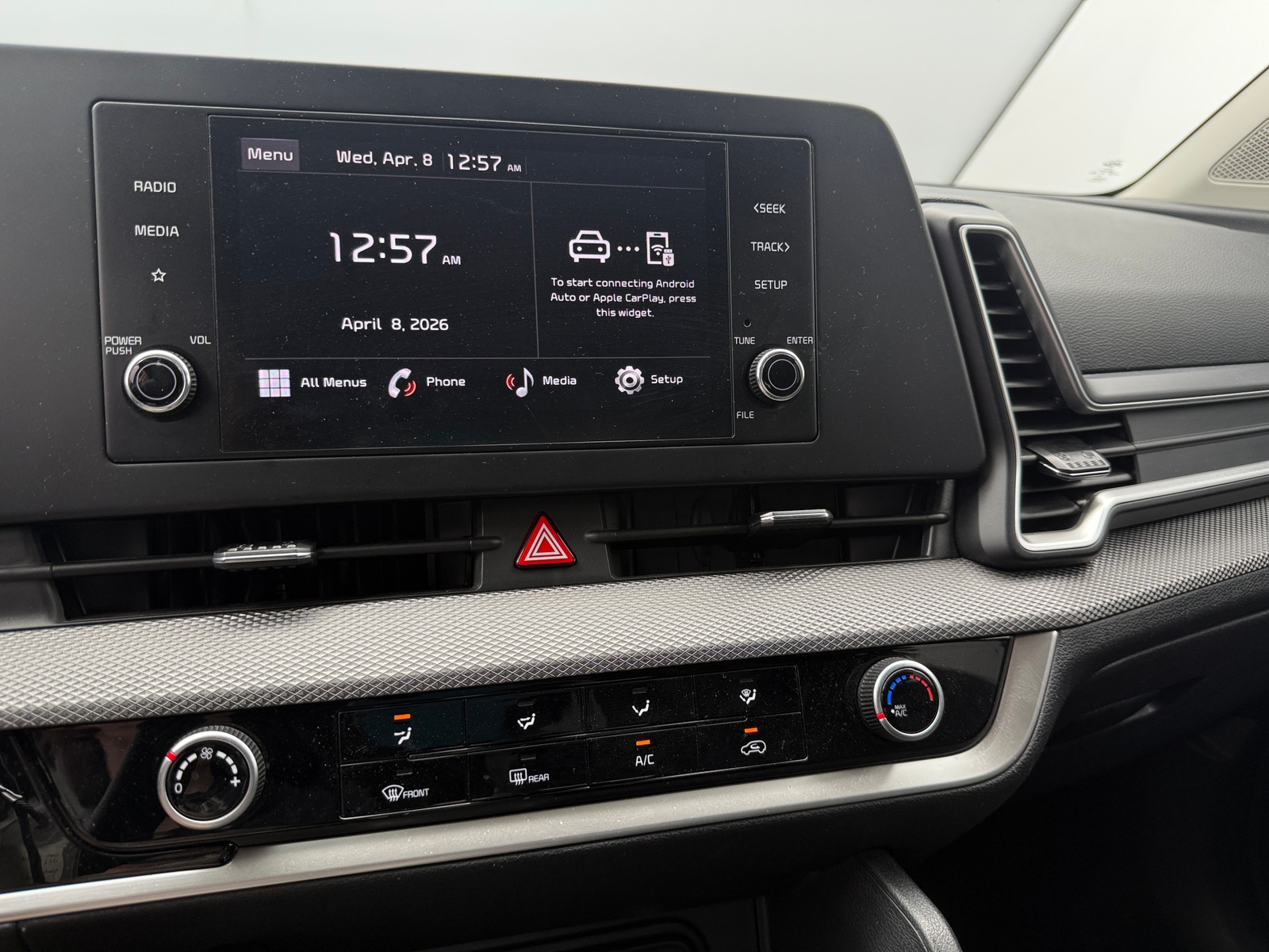 Thumbnail: 2025 Kia Sportage - 4