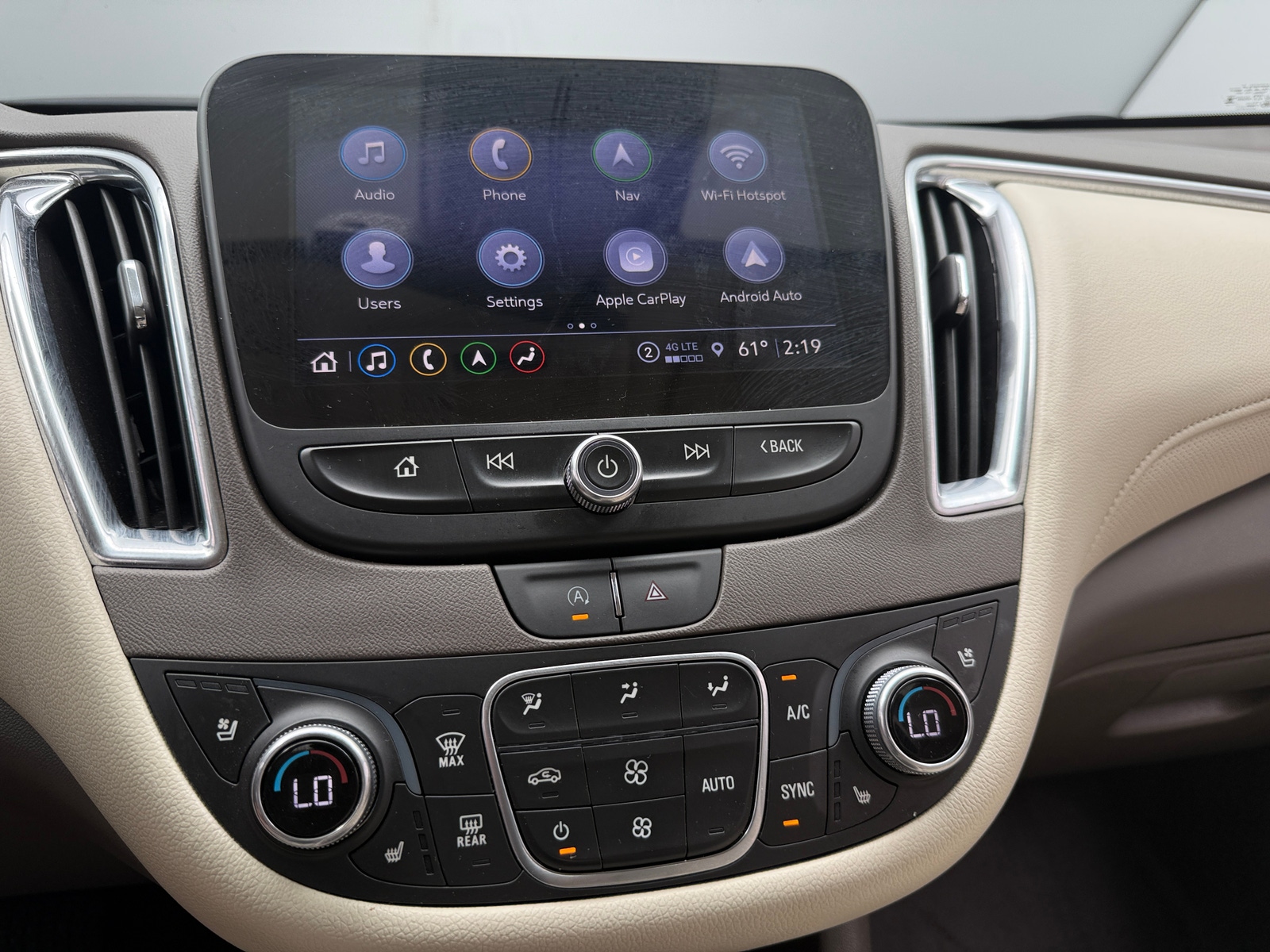 Thumbnail: 2024 Chevrolet Malibu - 3