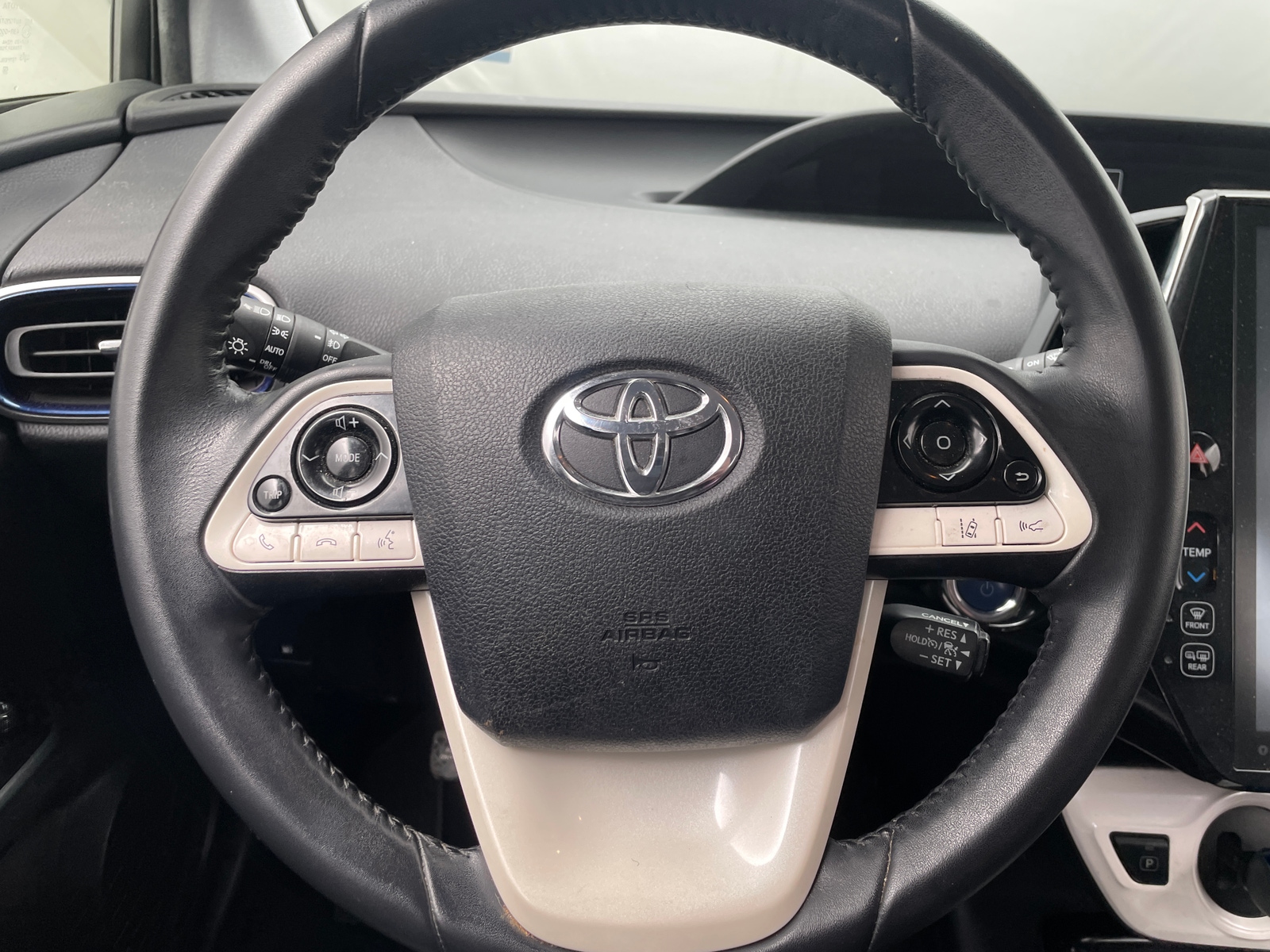 Thumbnail: 2018 Toyota Prius - 4