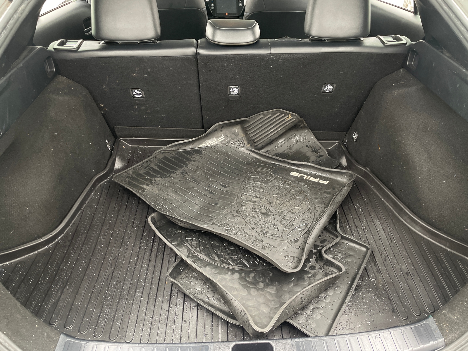 Thumbnail: 2018 Toyota Prius - 6