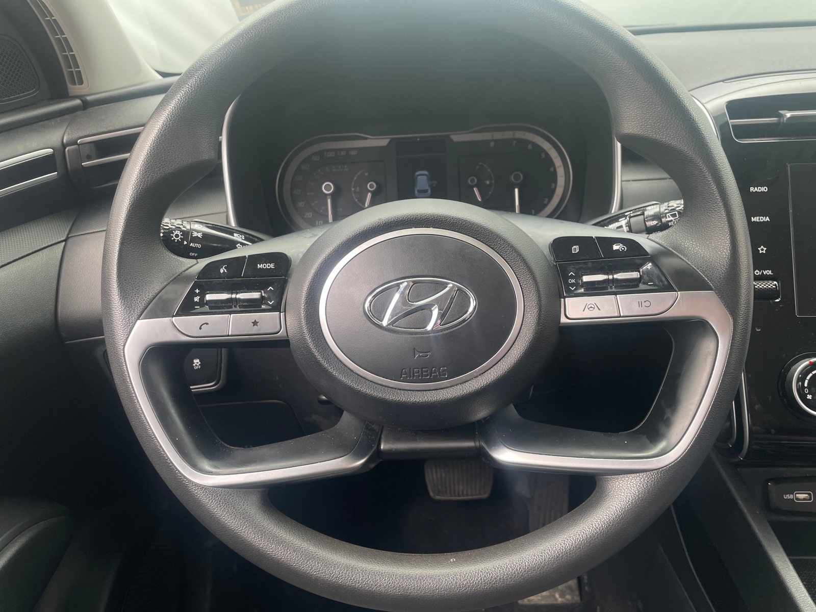 Thumbnail: 2022 Hyundai Tucson - 5