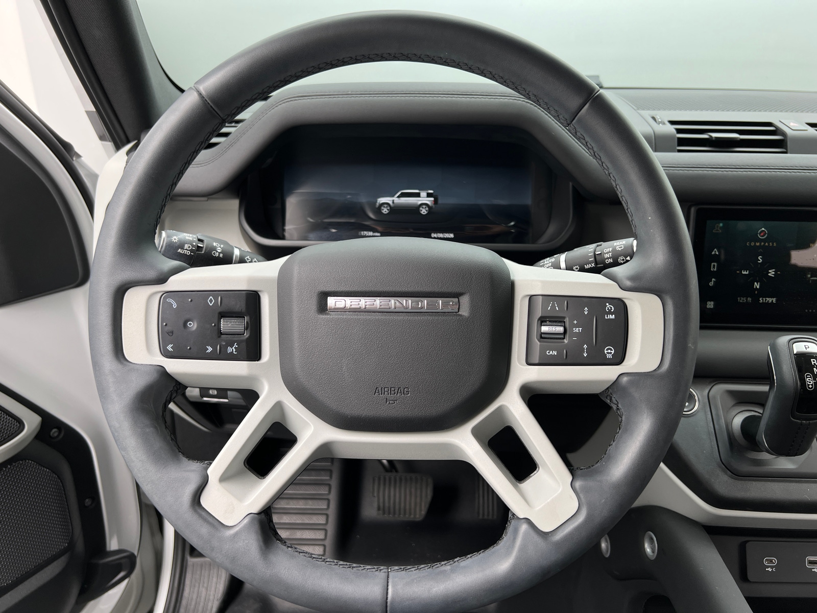 Thumbnail: 2024 Land Rover Defender - 4