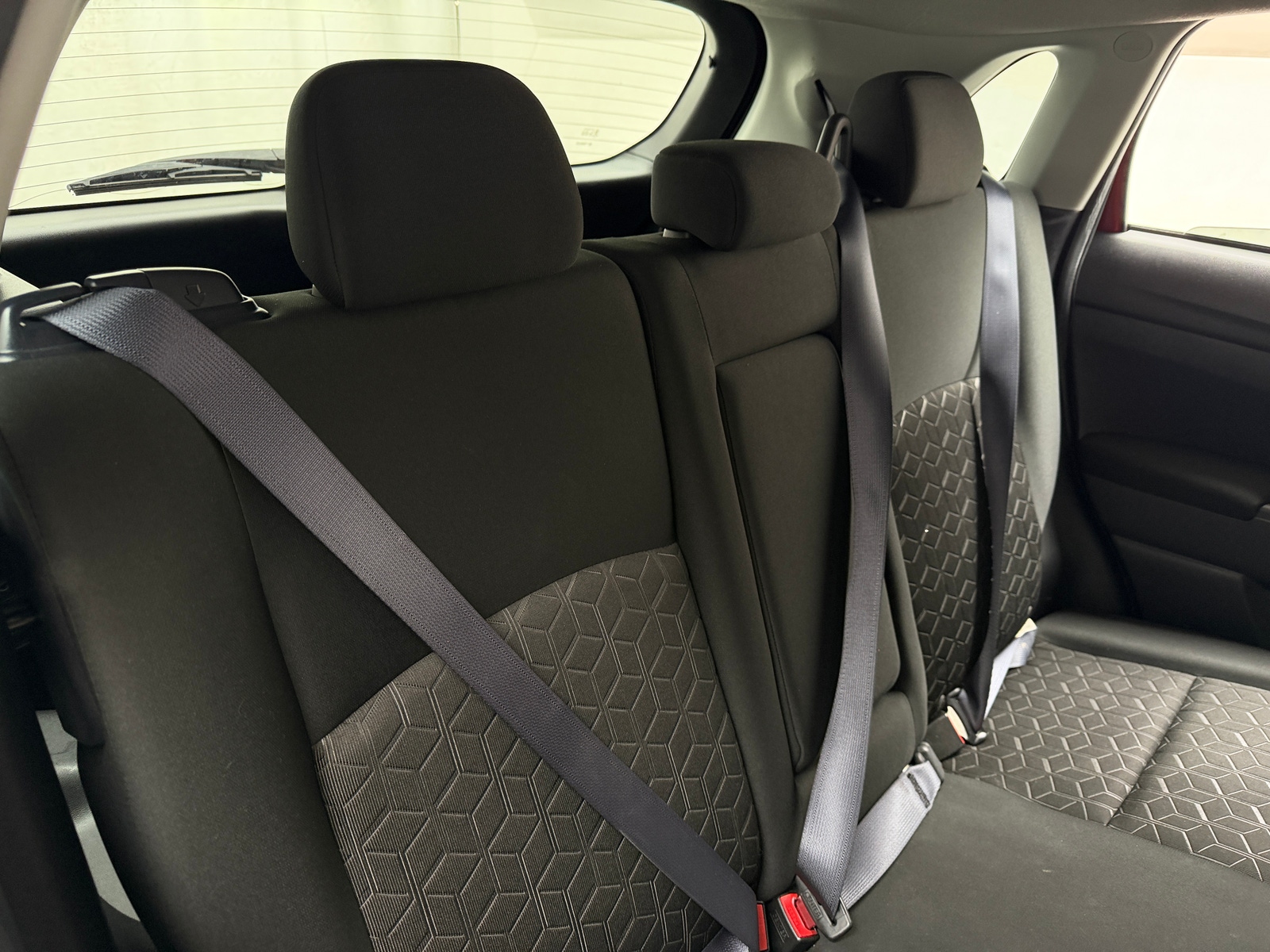 Thumbnail: 2024 Mitsubishi Outlander Sport - 6