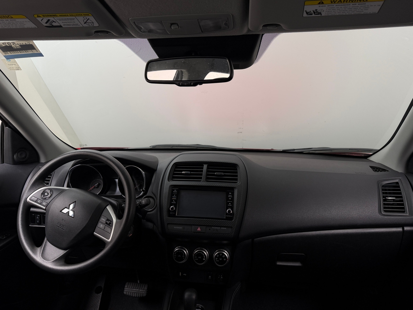 Thumbnail: 2024 Mitsubishi Outlander Sport - 3