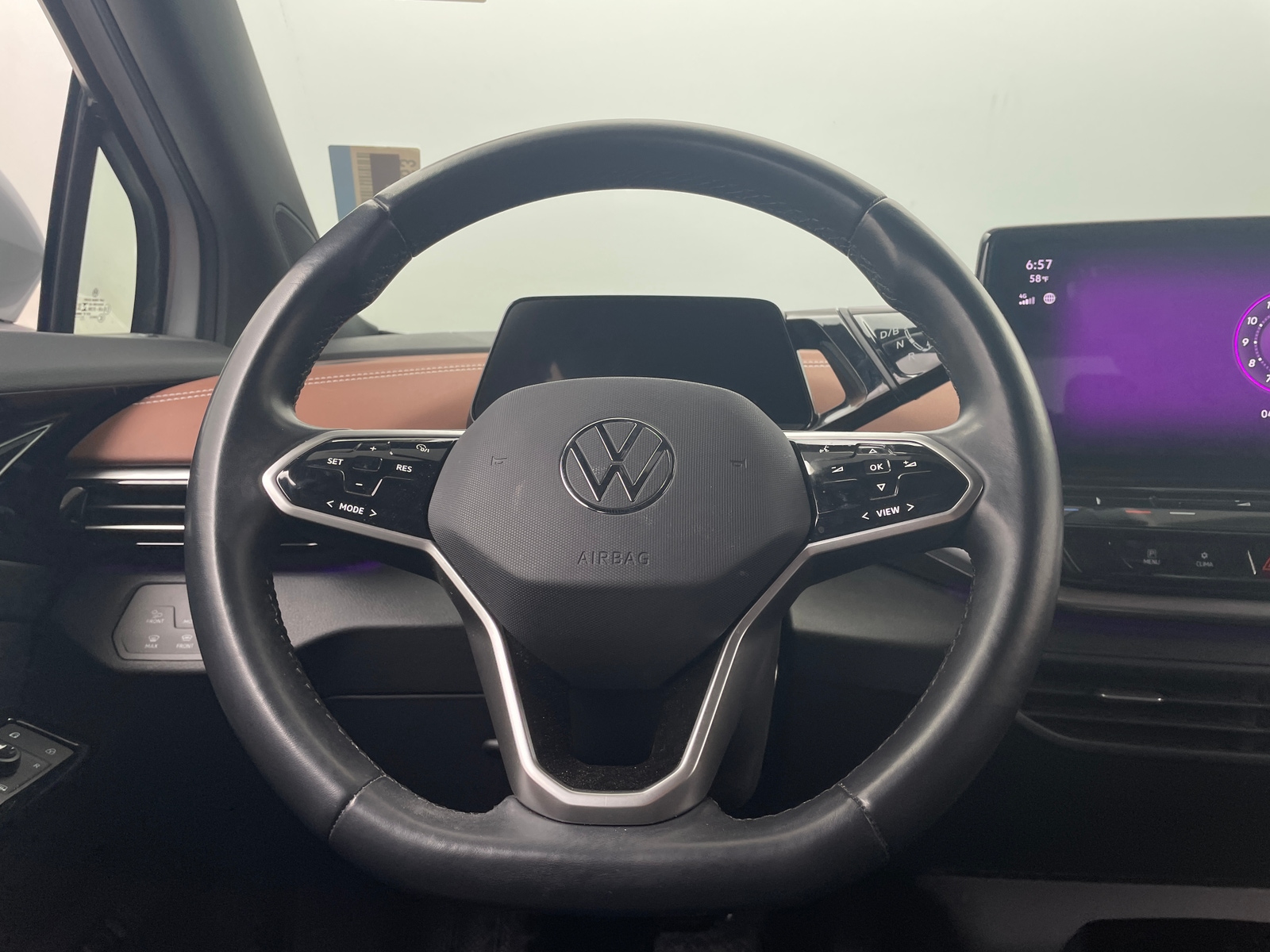 Thumbnail: 2021 Volkswagen ID.4 - 4