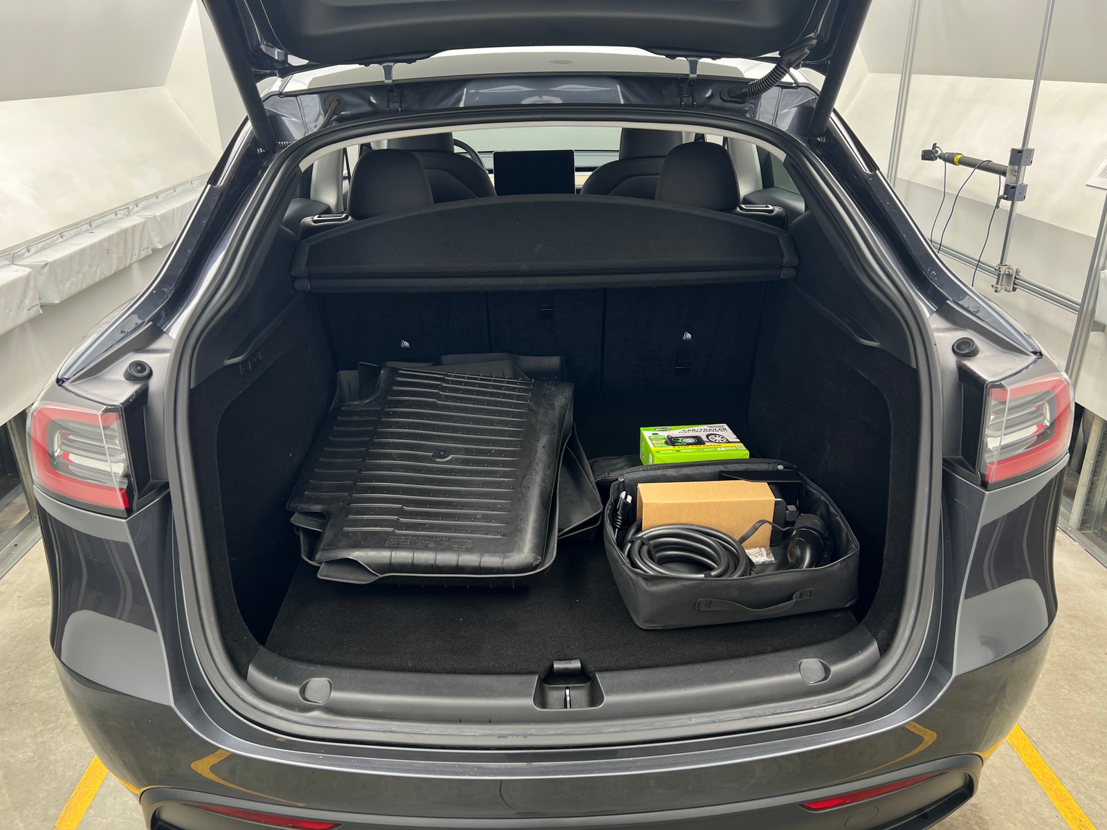 Thumbnail: 2023 Tesla Model Y - 6