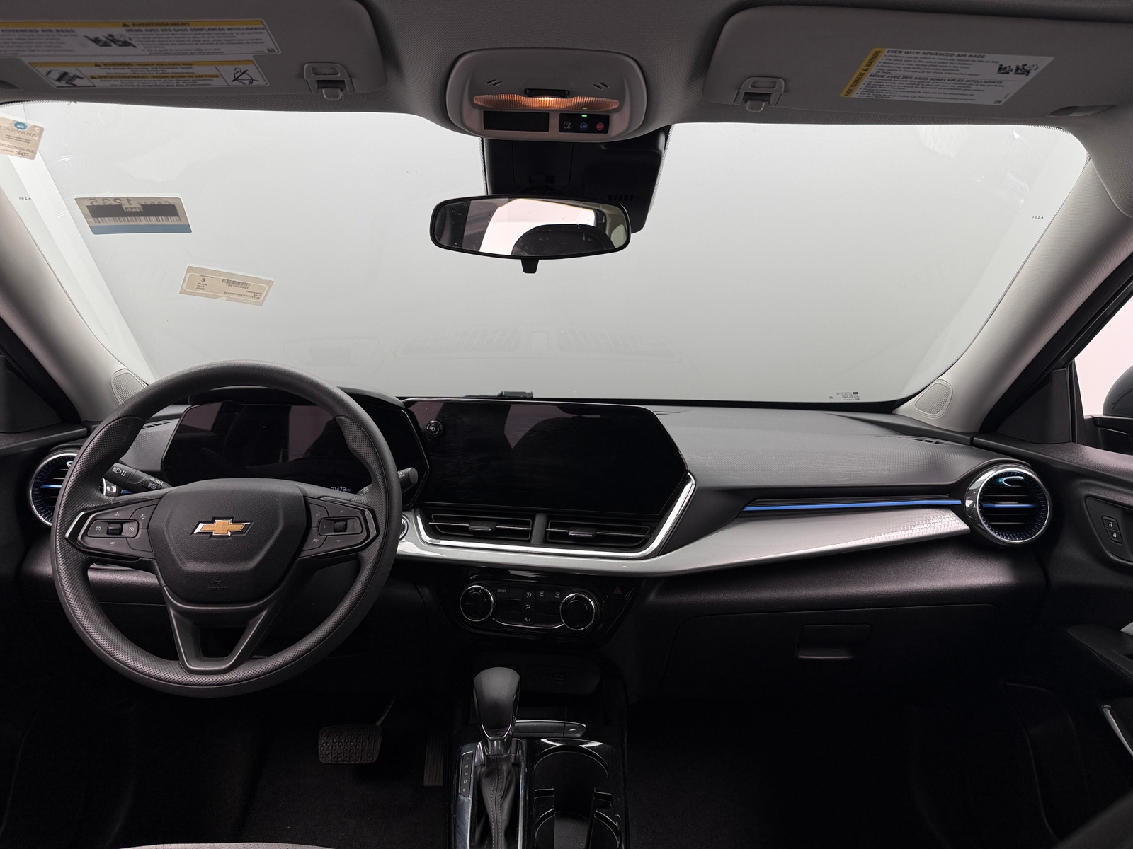 Thumbnail: 2025 Chevrolet Trax - 3
