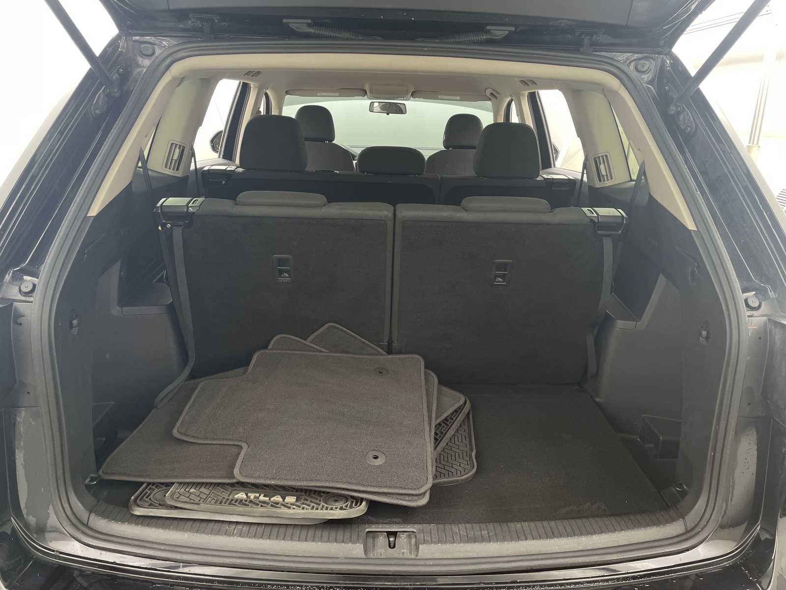 Thumbnail: 2018 Volkswagen Atlas - 7