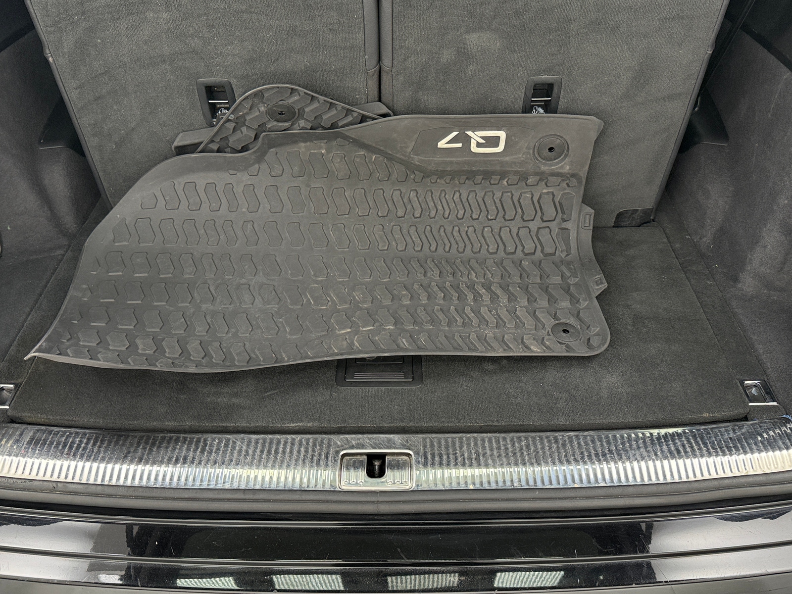 Thumbnail: 2019 Audi Q7 - 6