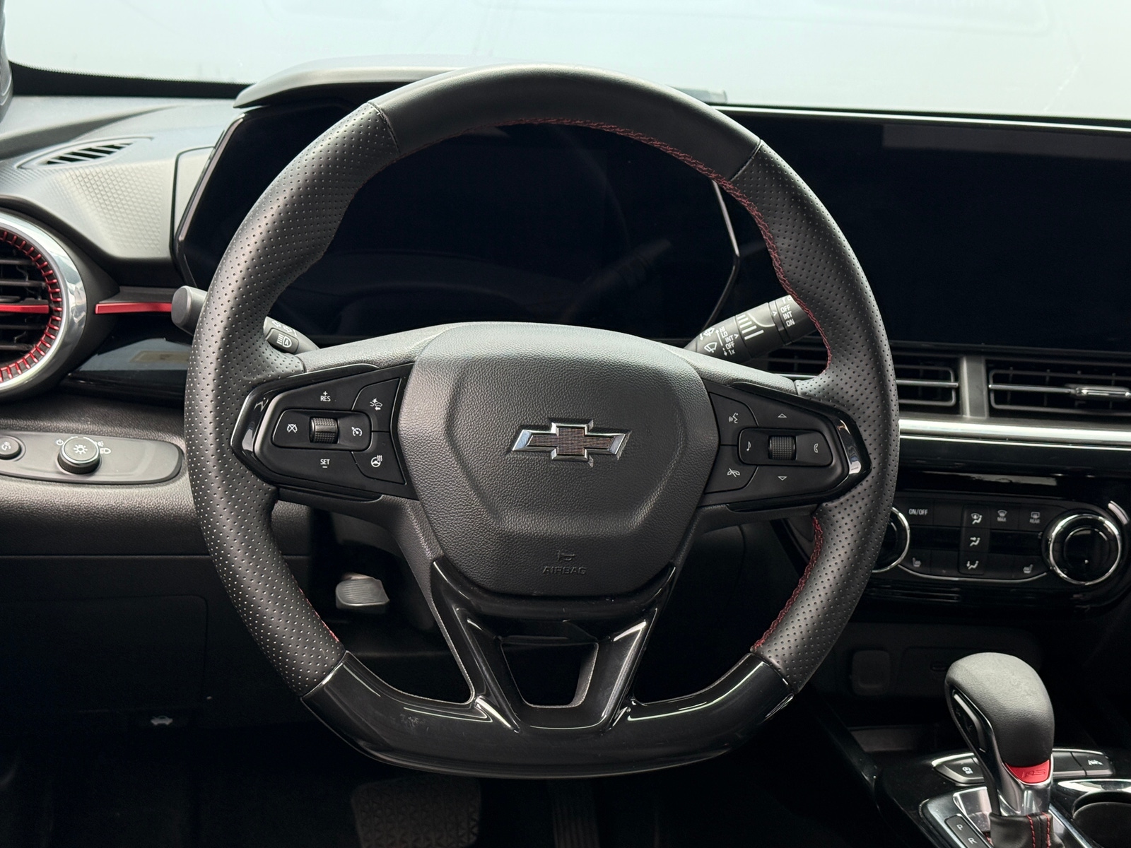 Thumbnail: 2024 Chevrolet Trax - 4