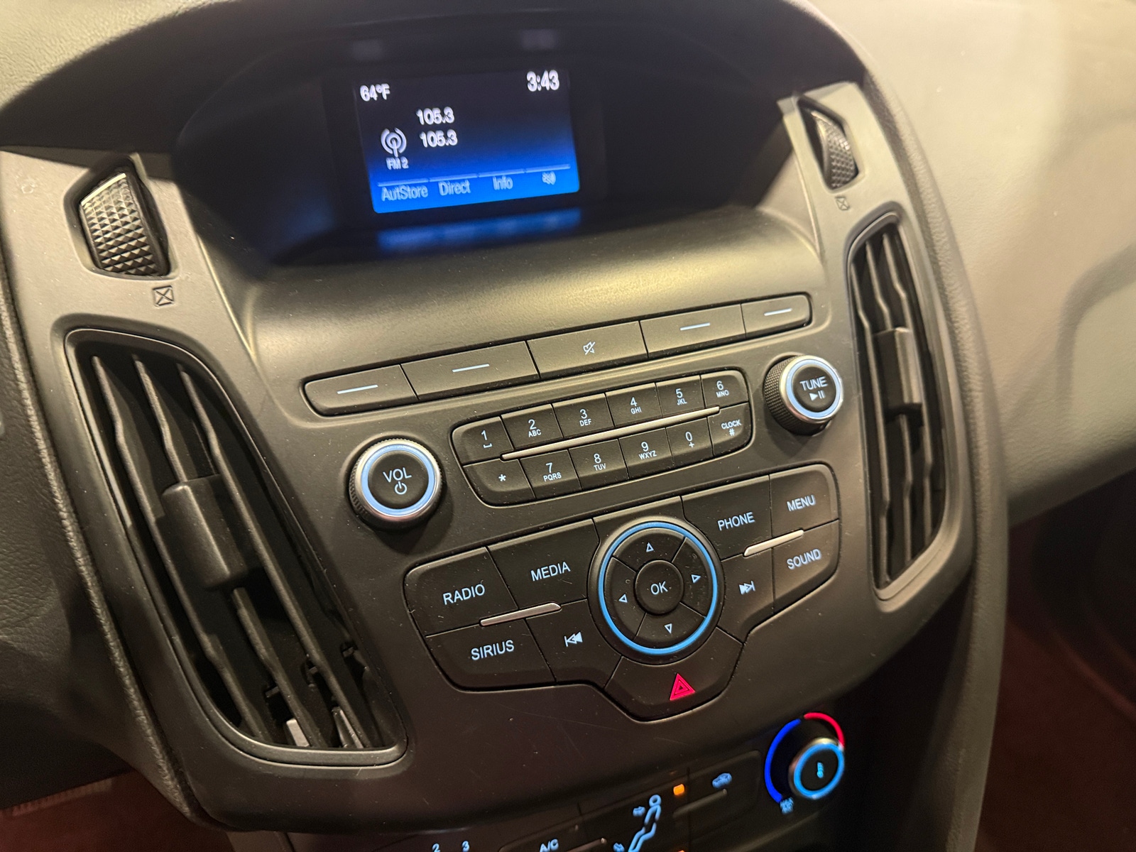 Thumbnail: 2018 Ford Focus - 4