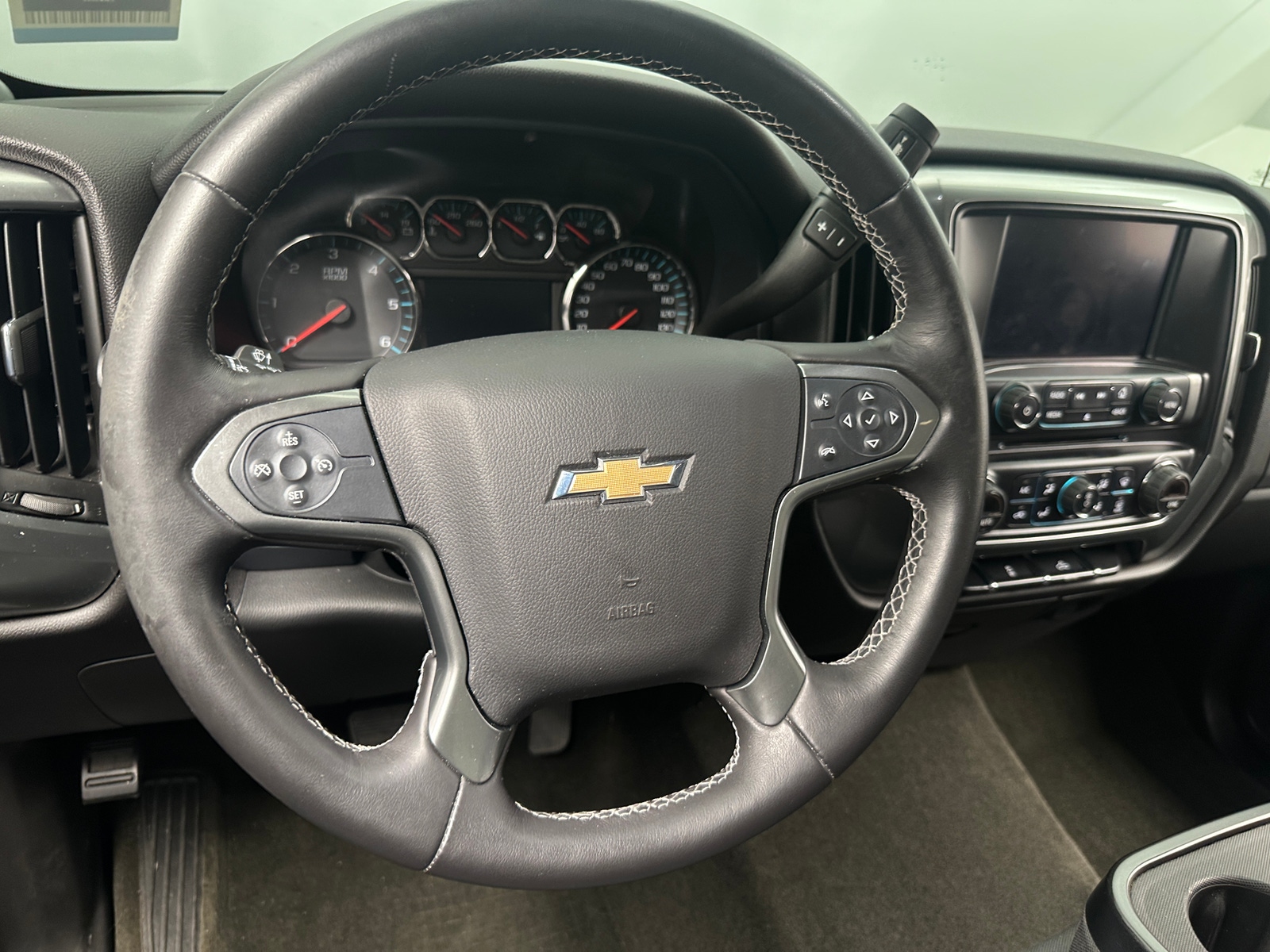 Thumbnail: 2015 Chevrolet Silverado 1500 - 5