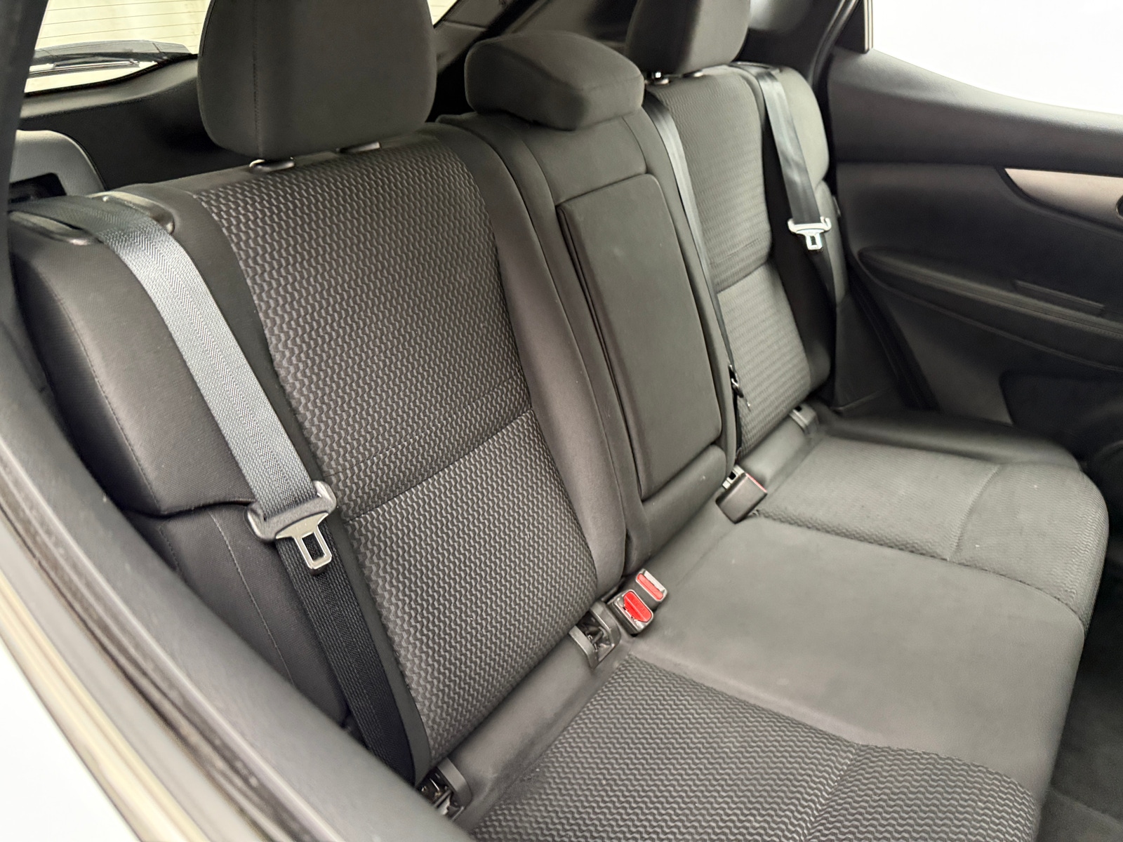 Thumbnail: 2021 Nissan Rogue Sport - 6