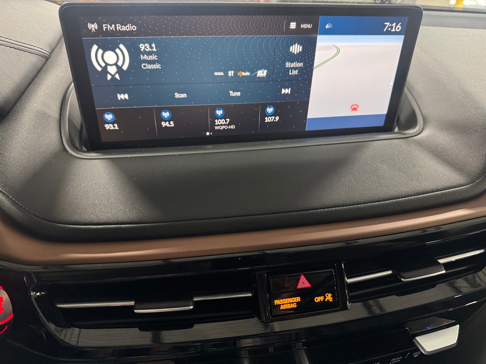 Thumbnail: 2022 Acura MDX - 3