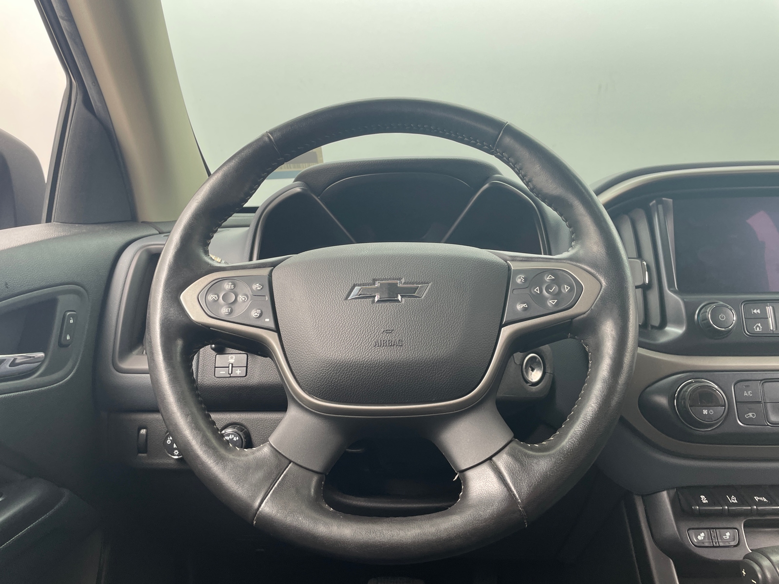 Thumbnail: 2021 Chevrolet Colorado - 4