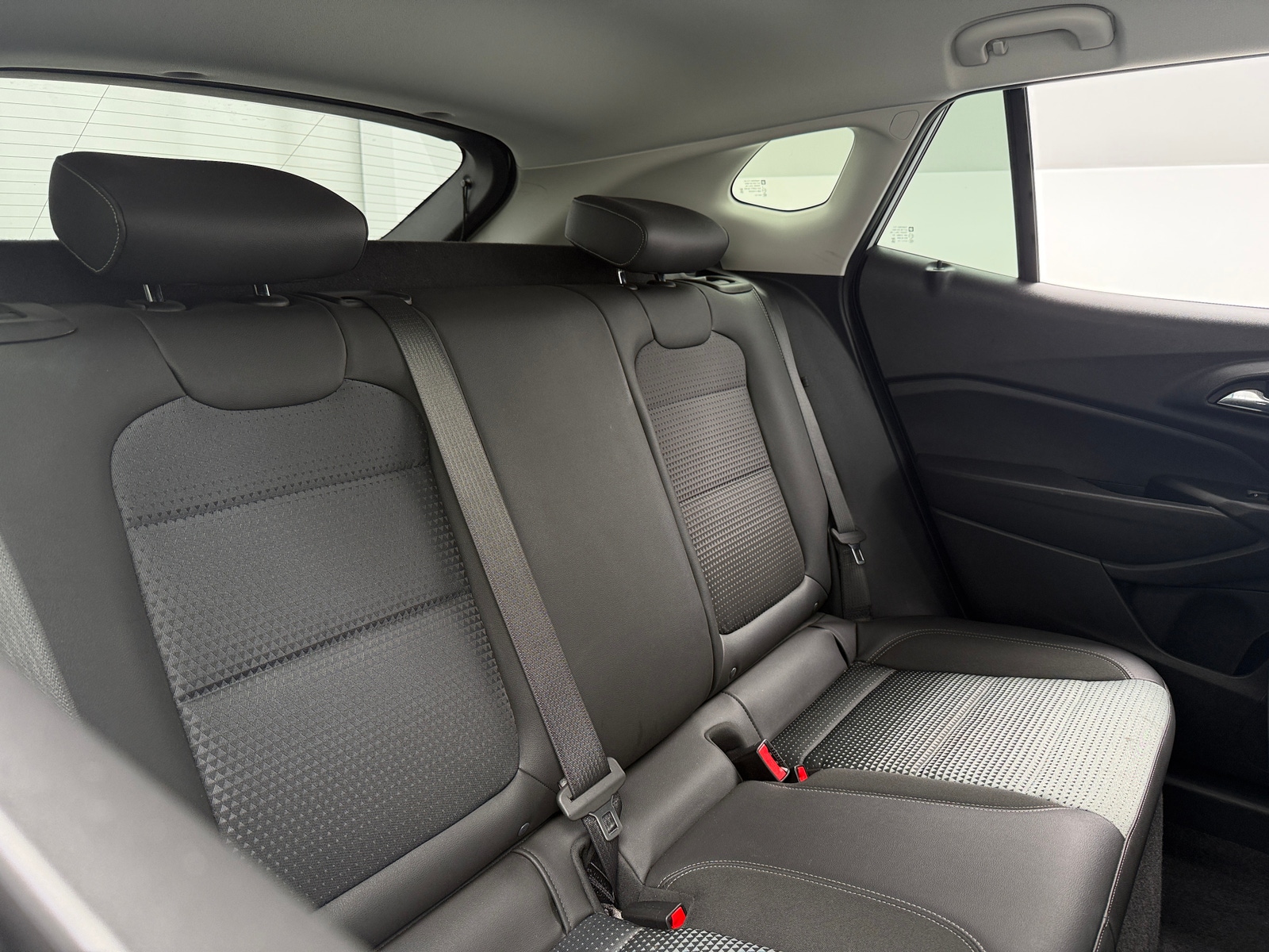 Thumbnail: 2025 Chevrolet Trax - 6