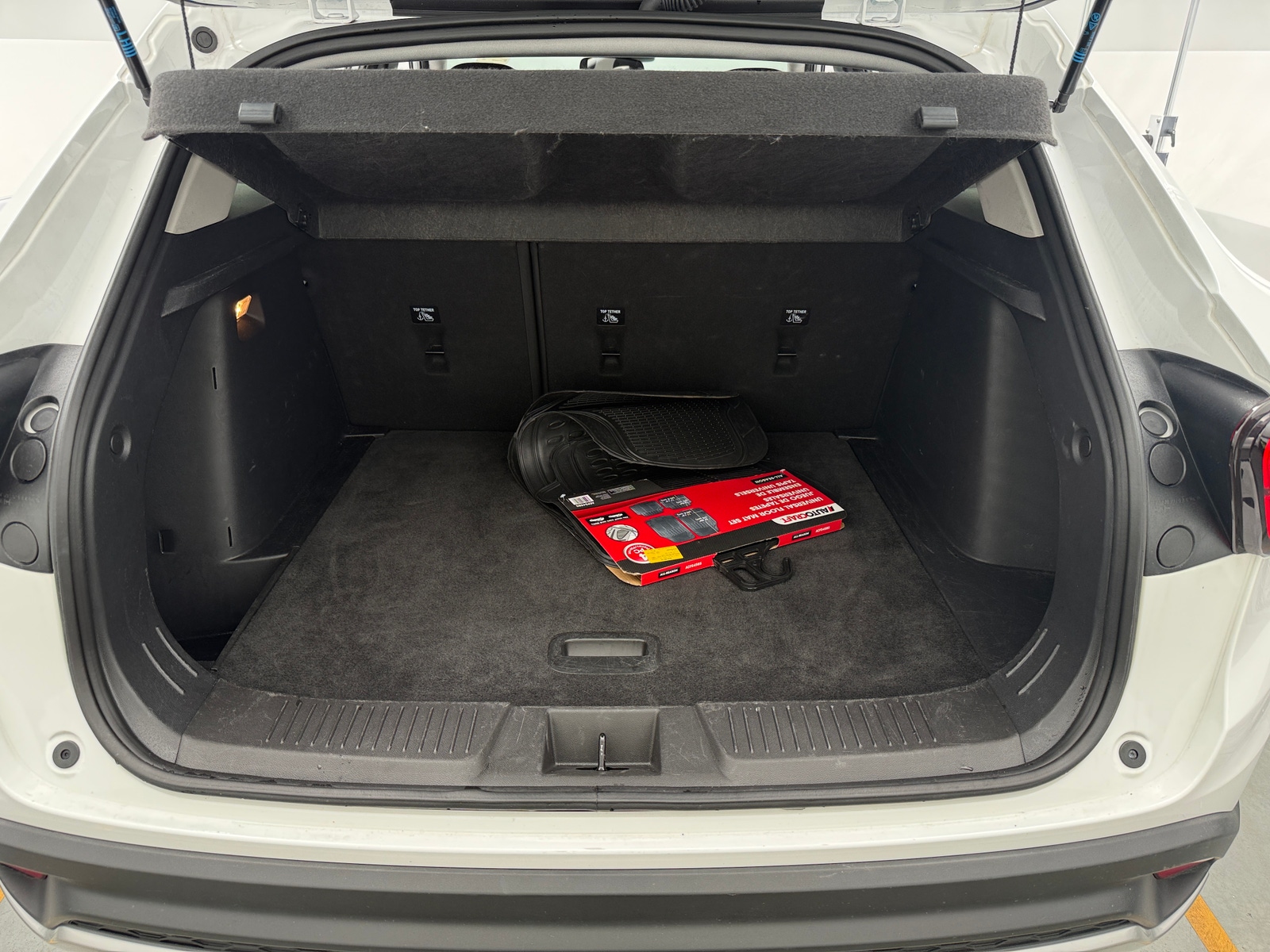 Thumbnail: 2025 Chevrolet Trax - 7