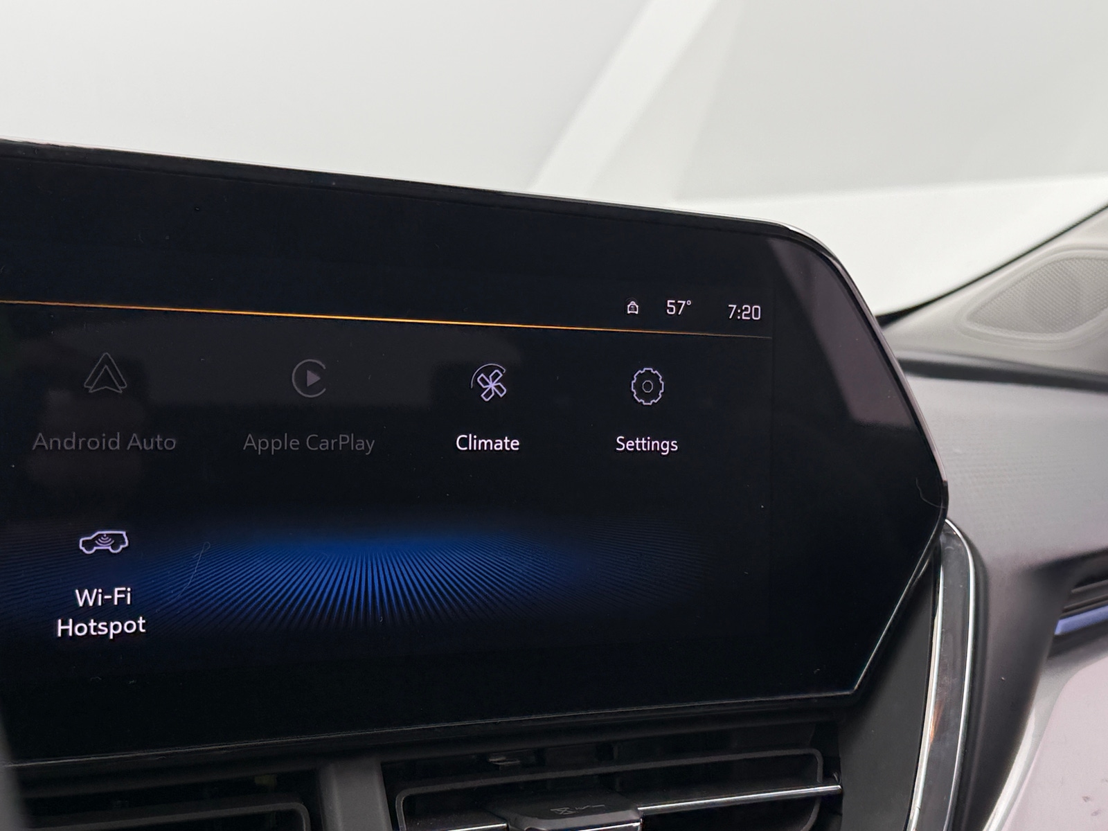 Thumbnail: 2025 Chevrolet Trax - 4