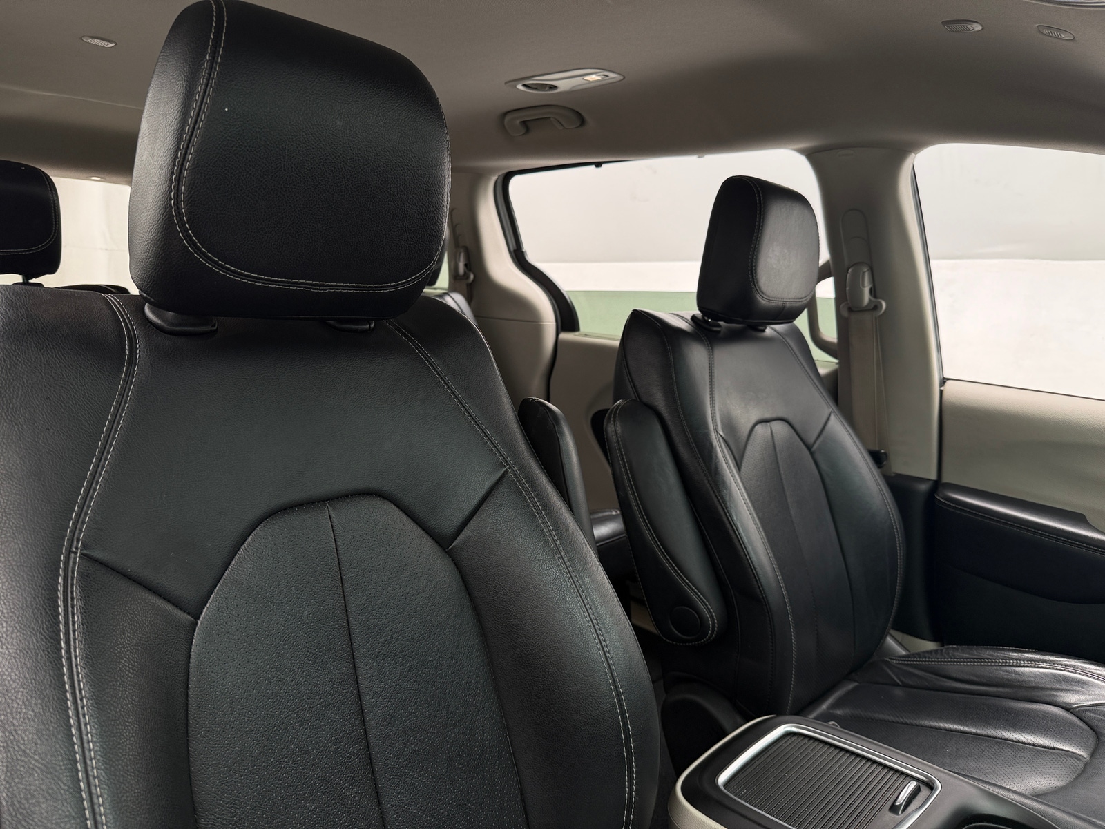 Thumbnail: 2022 Chrysler Pacifica - 2