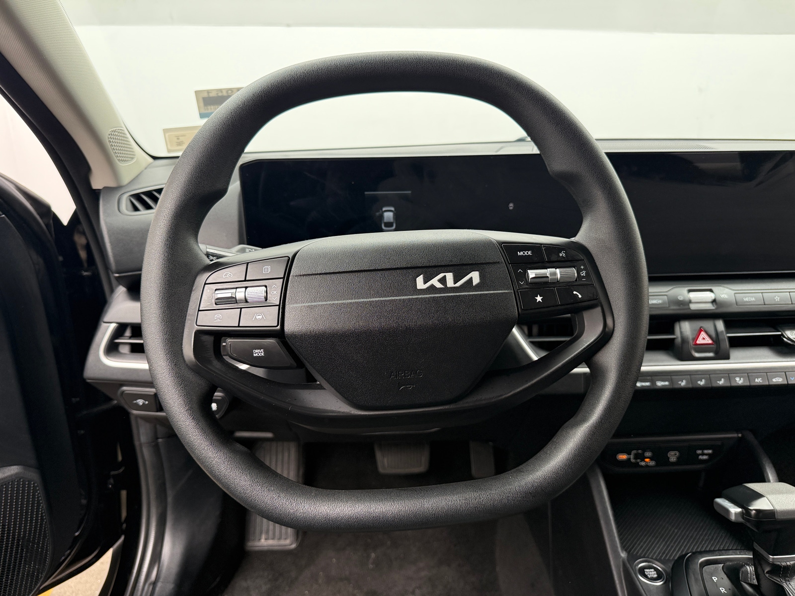 Thumbnail: 2025 Kia K4 - 5