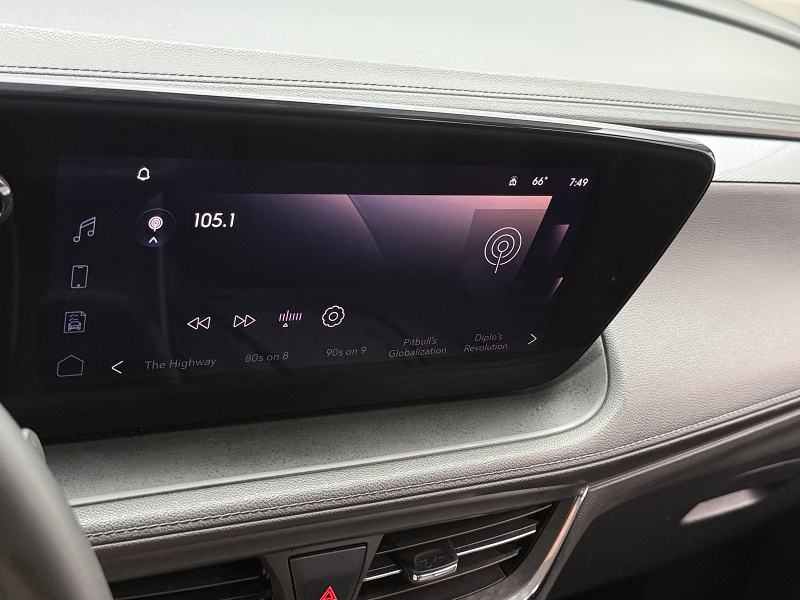 Thumbnail: 2025 Buick Encore GX - 3