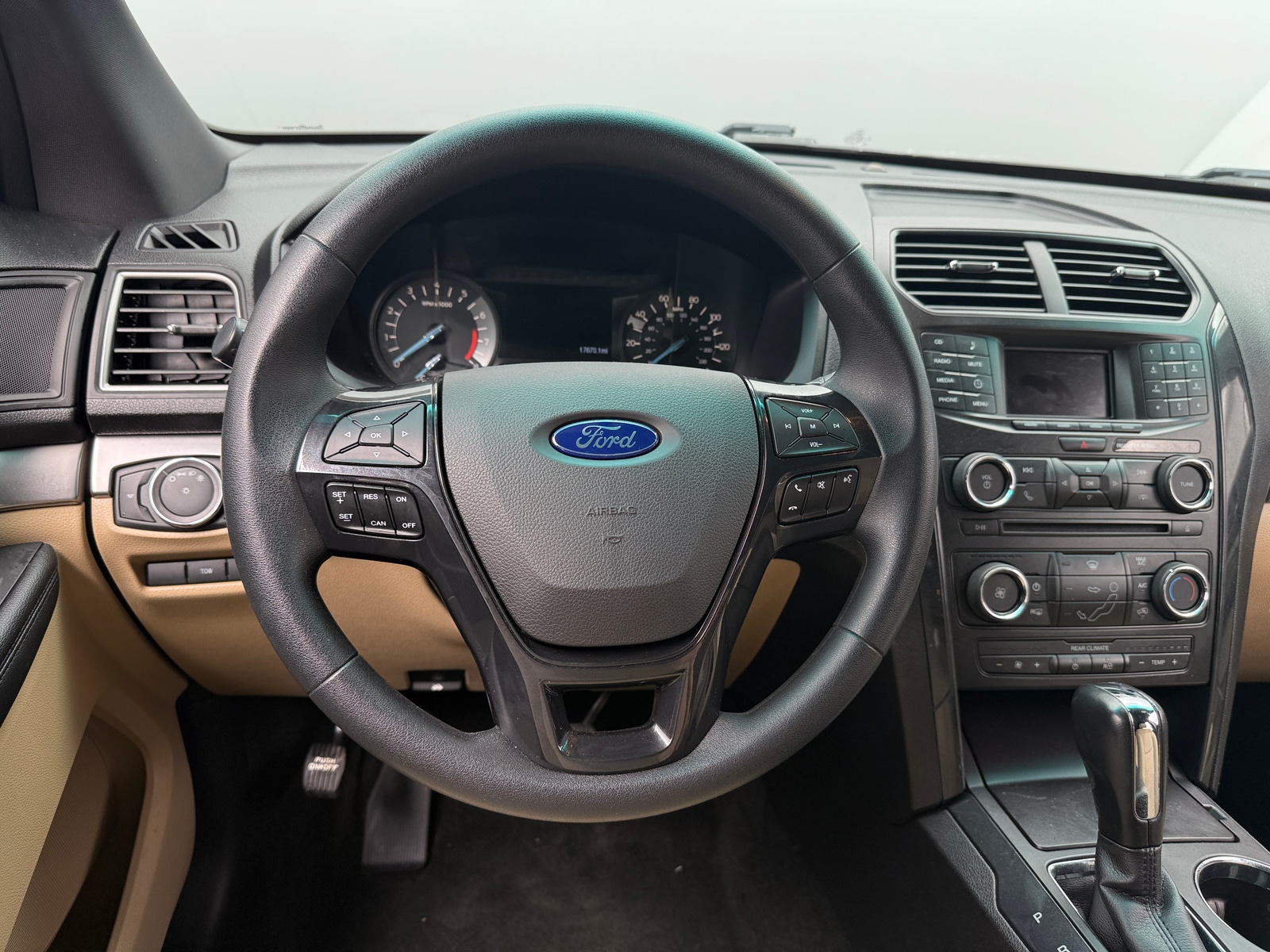 Thumbnail: 2017 Ford Explorer - 5